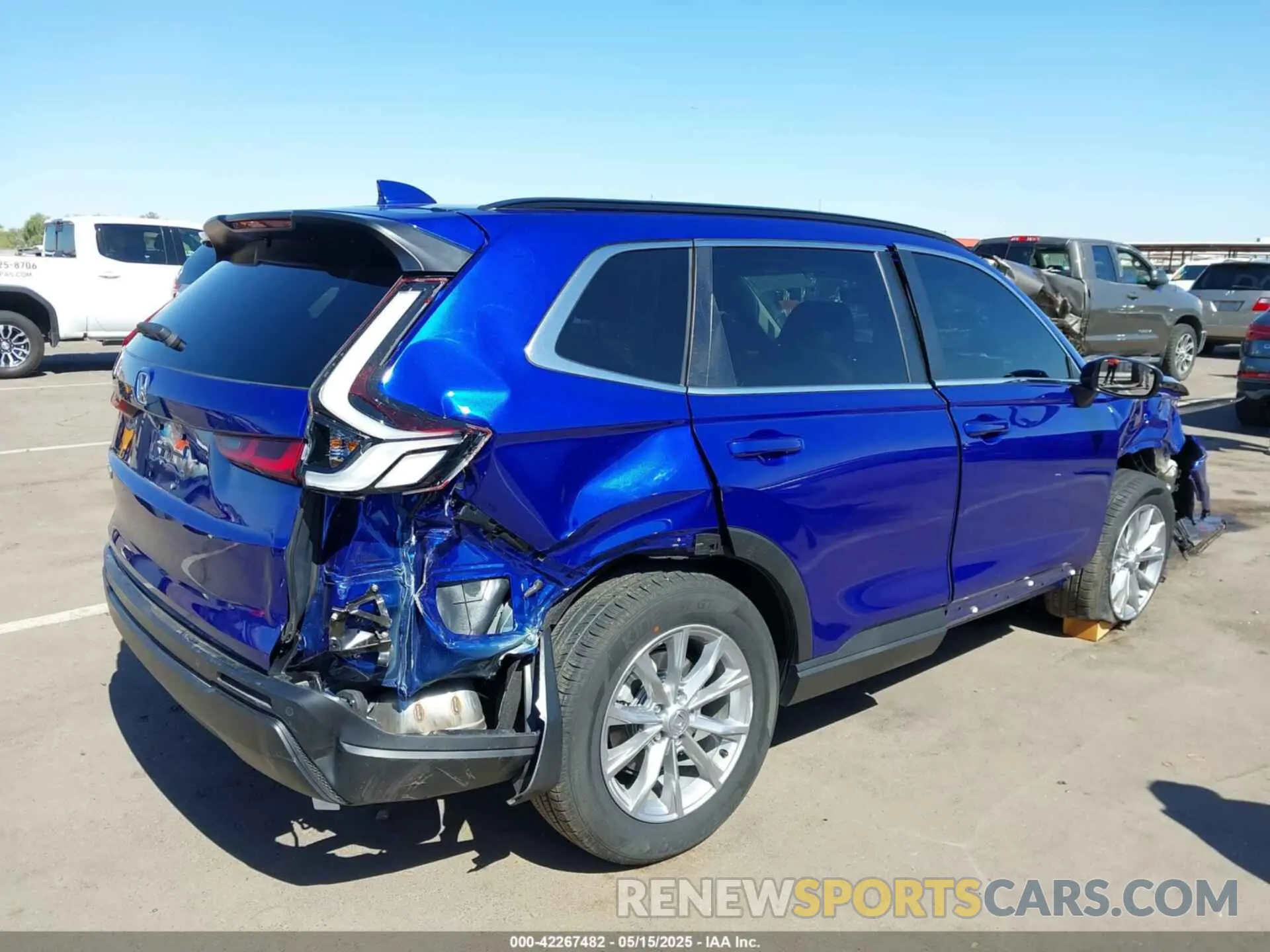 6 Photograph of a damaged car 7FARS3H76SE001828 HONDA CR-V 2025
