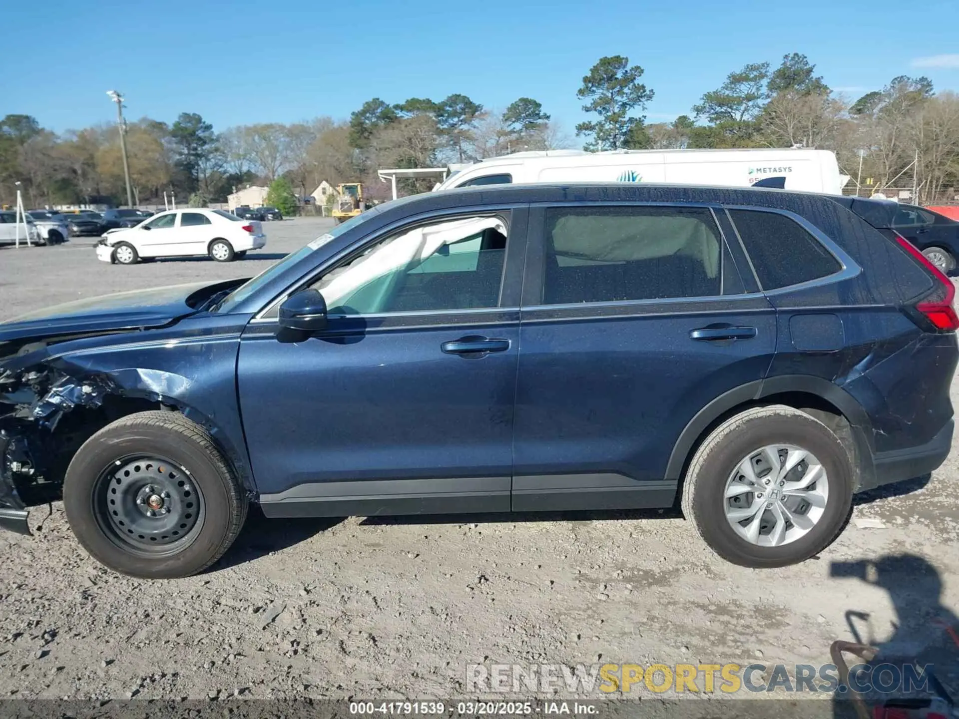 14 Photograph of a damaged car 7FARS4H29SE007889 HONDA CR-V 2025