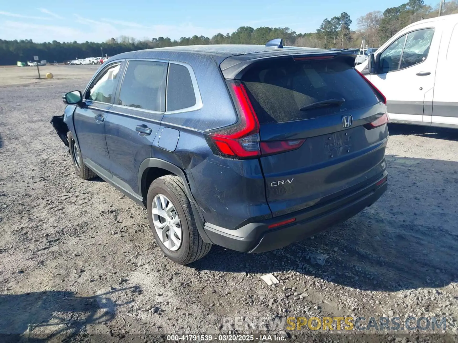 3 Photograph of a damaged car 7FARS4H29SE007889 HONDA CR-V 2025