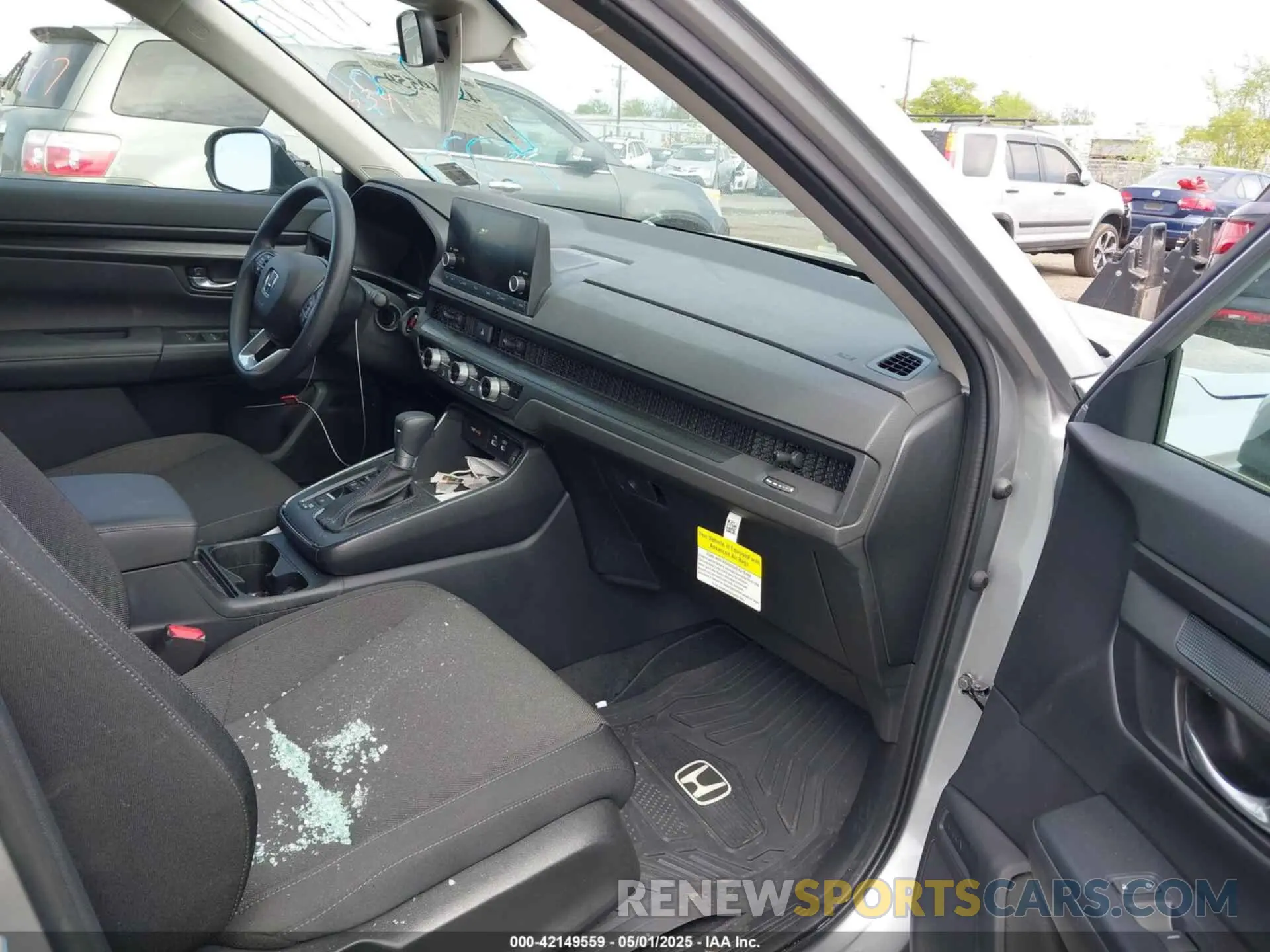 5 Photograph of a damaged car 7FARS4H41SE000601 HONDA CR-V 2025
