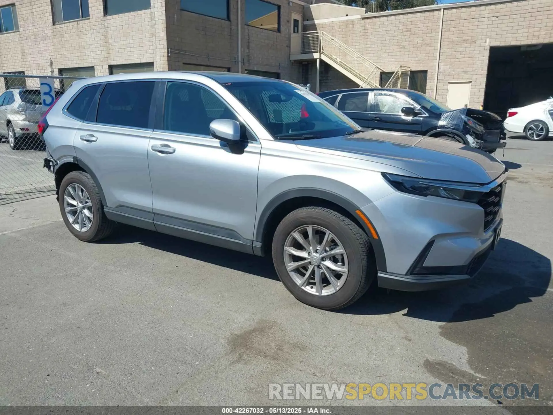 1 Photograph of a damaged car 7FARS4H47SE005964 HONDA CR-V 2025
