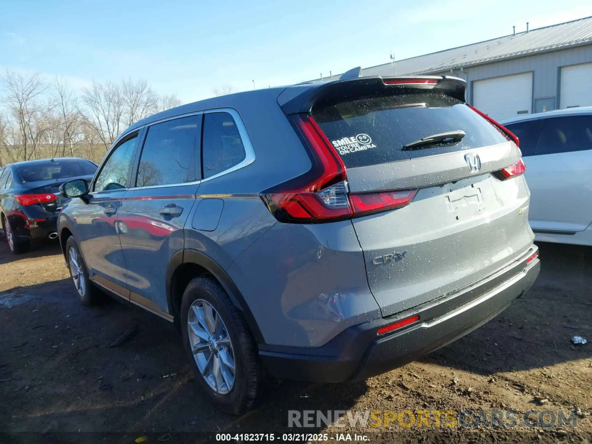 3 Photograph of a damaged car 7FARS4H48SE006900 HONDA CR-V 2025