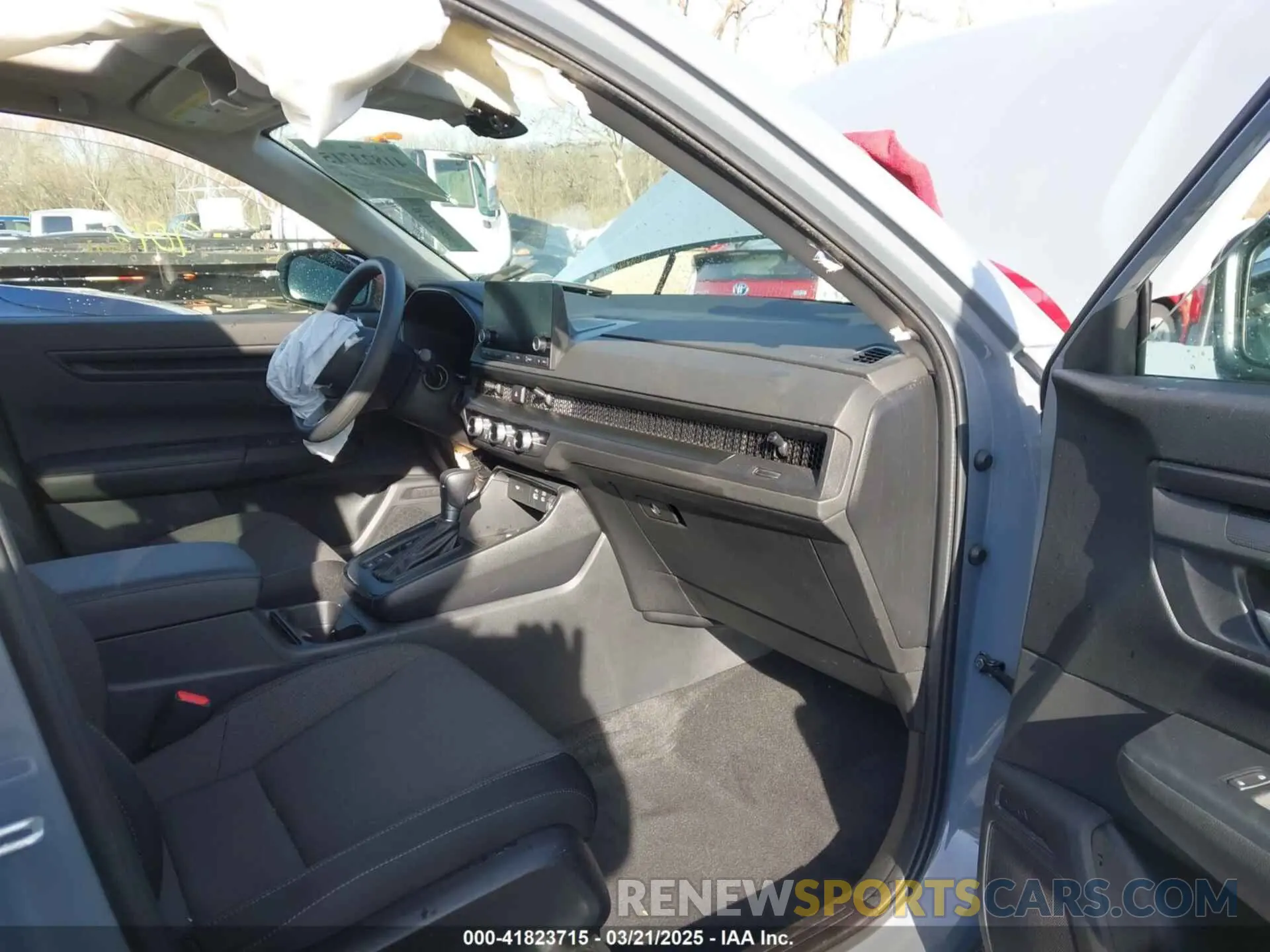 5 Photograph of a damaged car 7FARS4H48SE006900 HONDA CR-V 2025
