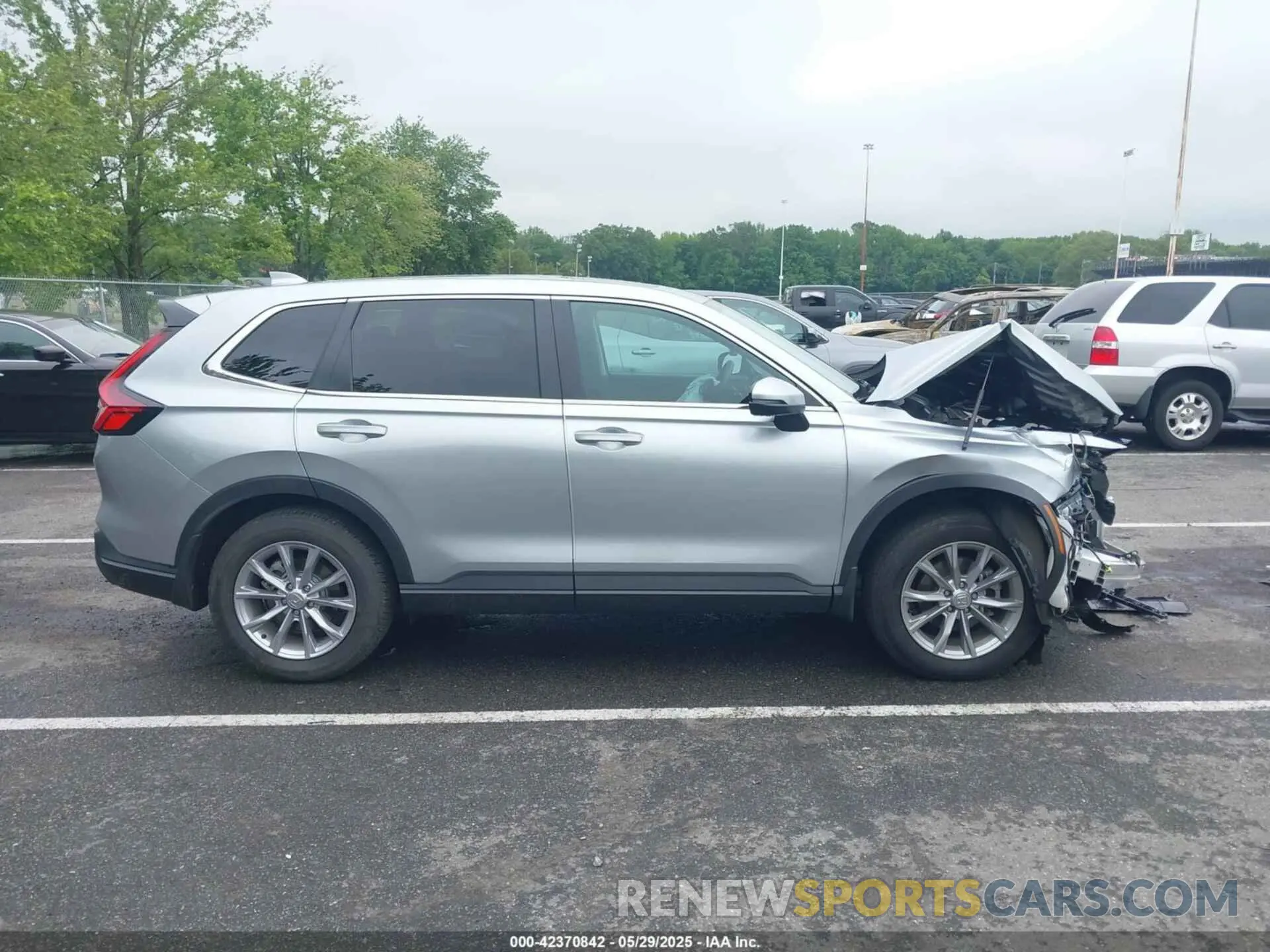 13 Photograph of a damaged car 7FARS4H4XSE009684 HONDA CR-V 2025