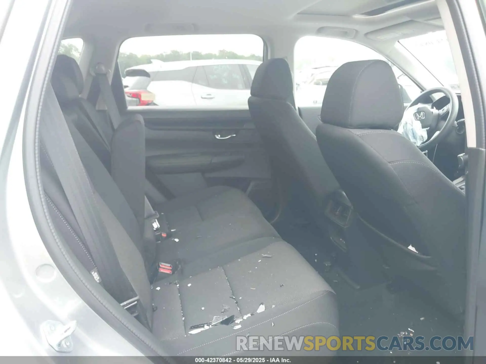 8 Photograph of a damaged car 7FARS4H4XSE009684 HONDA CR-V 2025