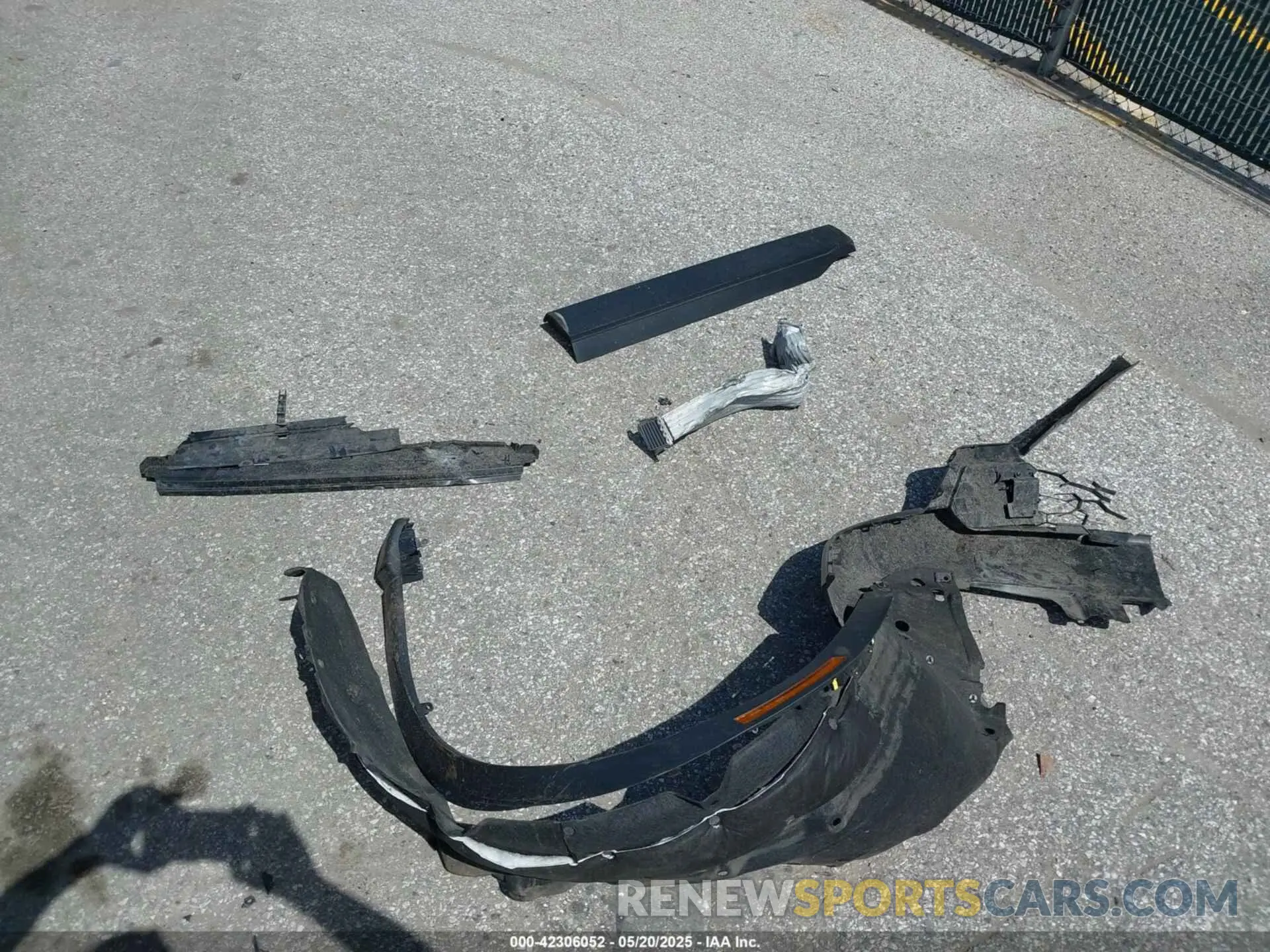 11 Photograph of a damaged car 7FARS4H76SE005612 HONDA CR-V 2025