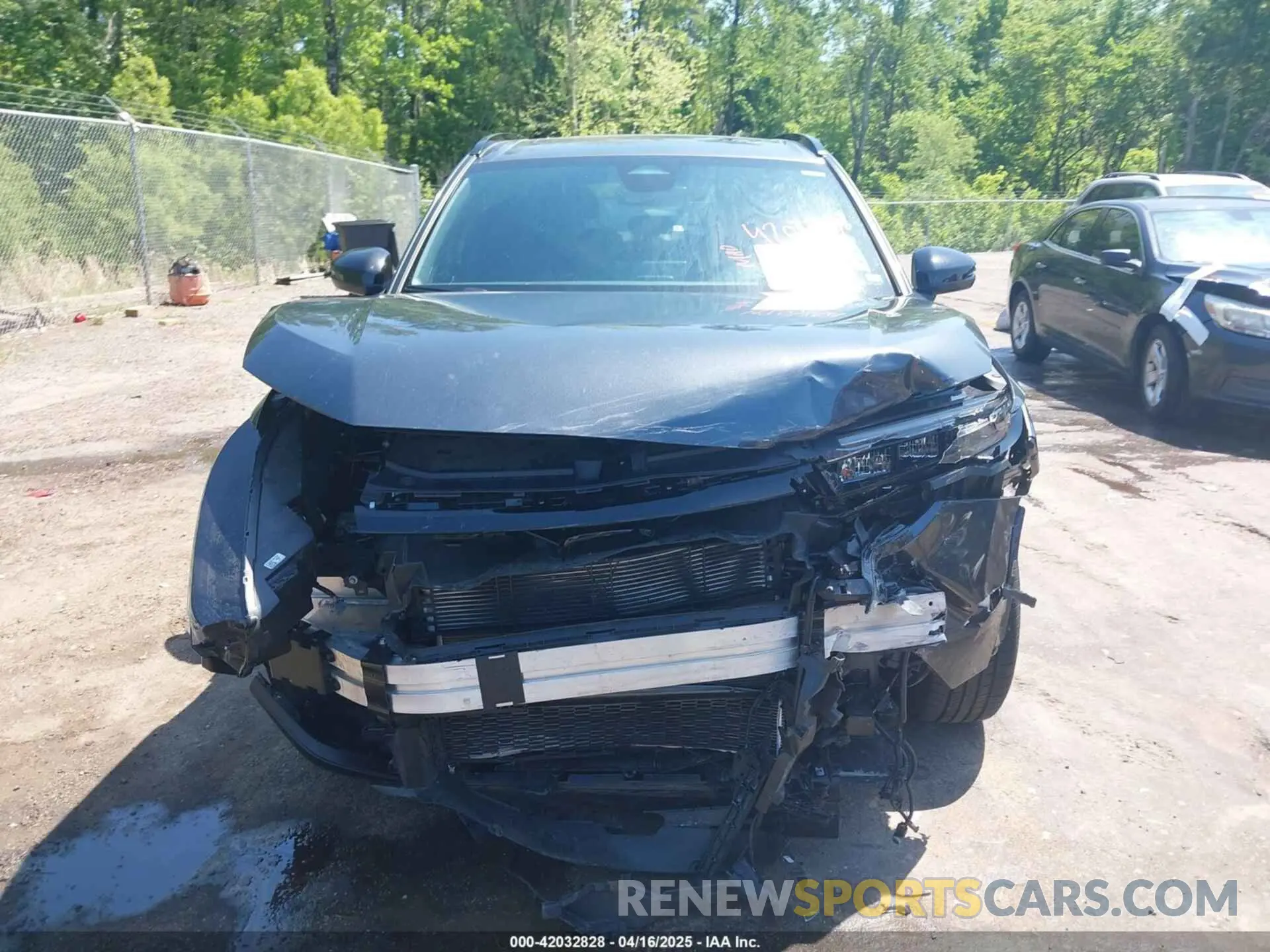 12 Photograph of a damaged car 7FARS5H80SE012991 HONDA CR-V 2025