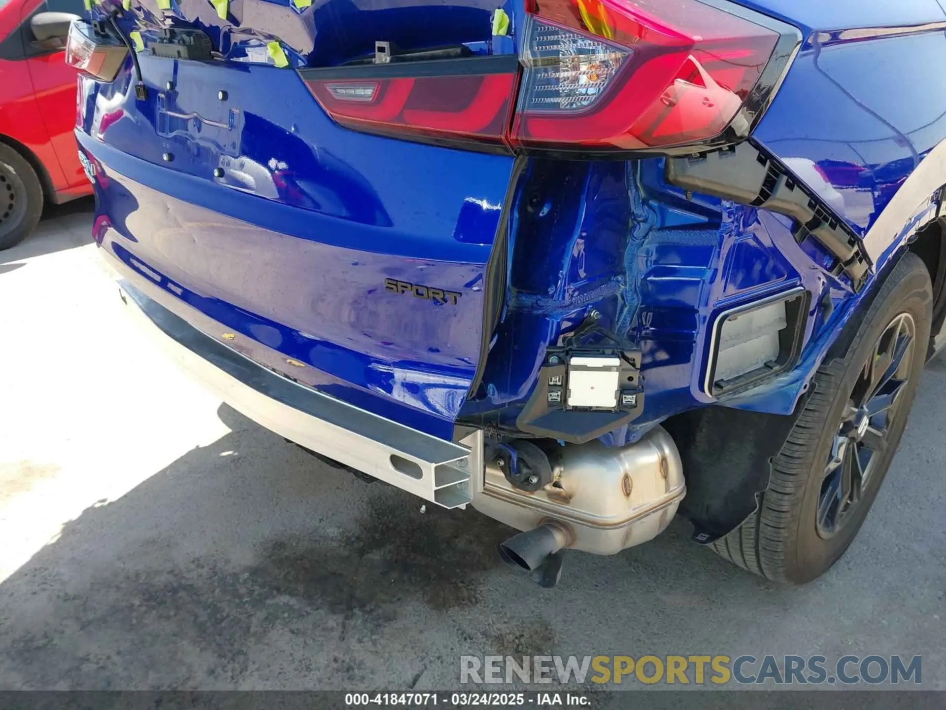 18 Photograph of a damaged car 7FARS5H82SE001975 HONDA CR-V 2025