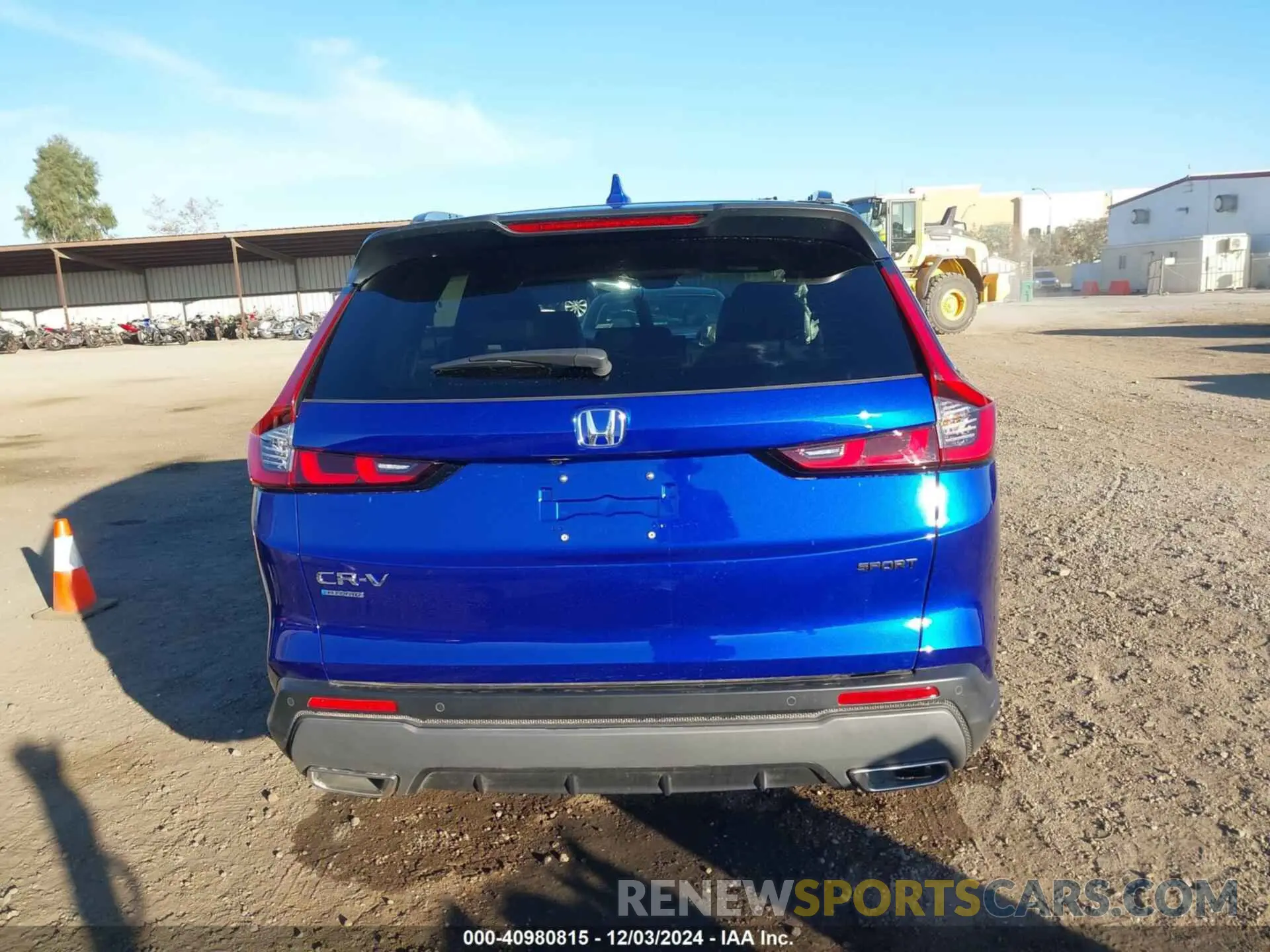 17 Photograph of a damaged car 7FARS5H87SE004399 HONDA CR-V 2025