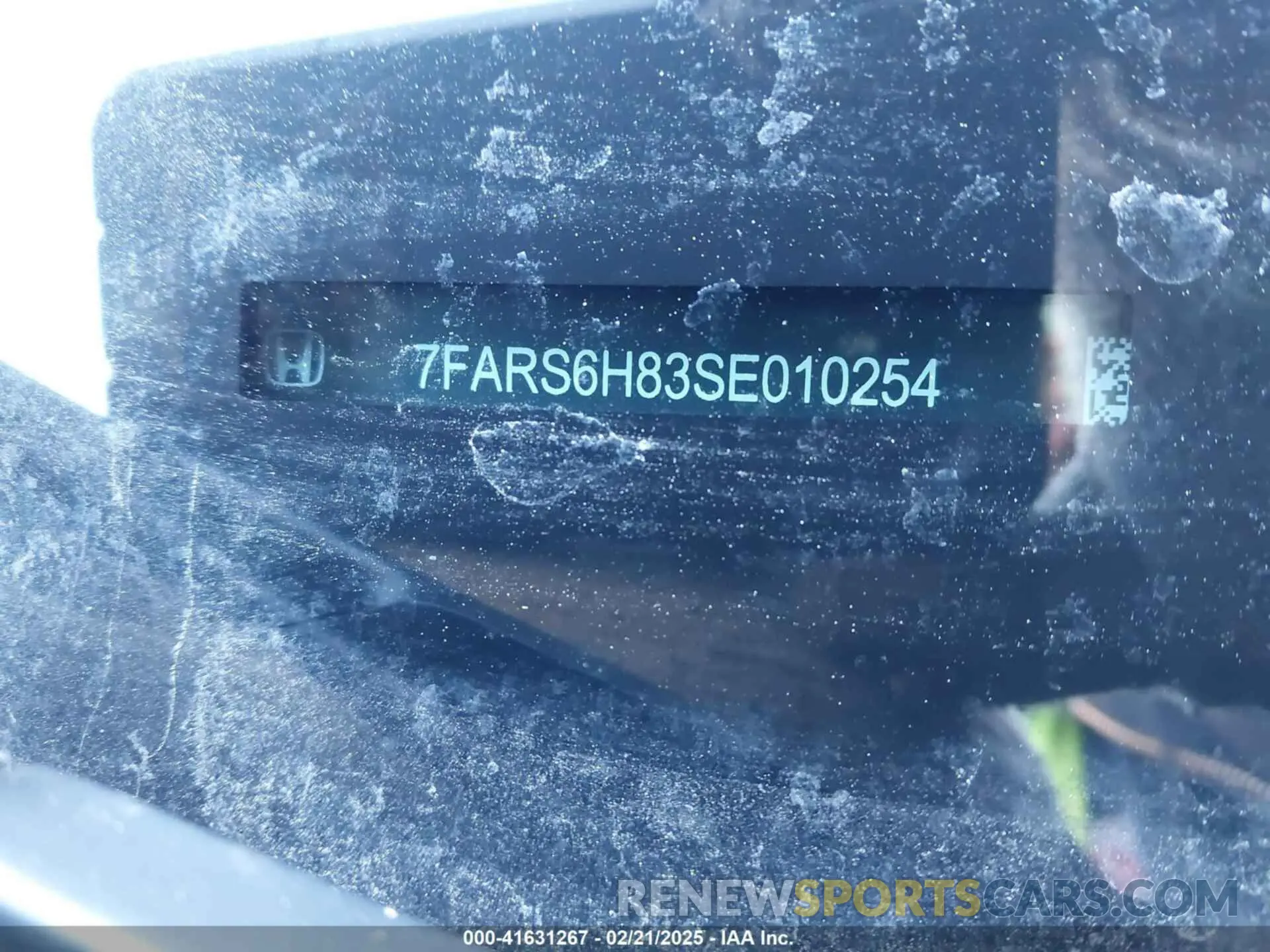 17 Photograph of a damaged car 7FARS6H83SE010254 HONDA CR-V 2025