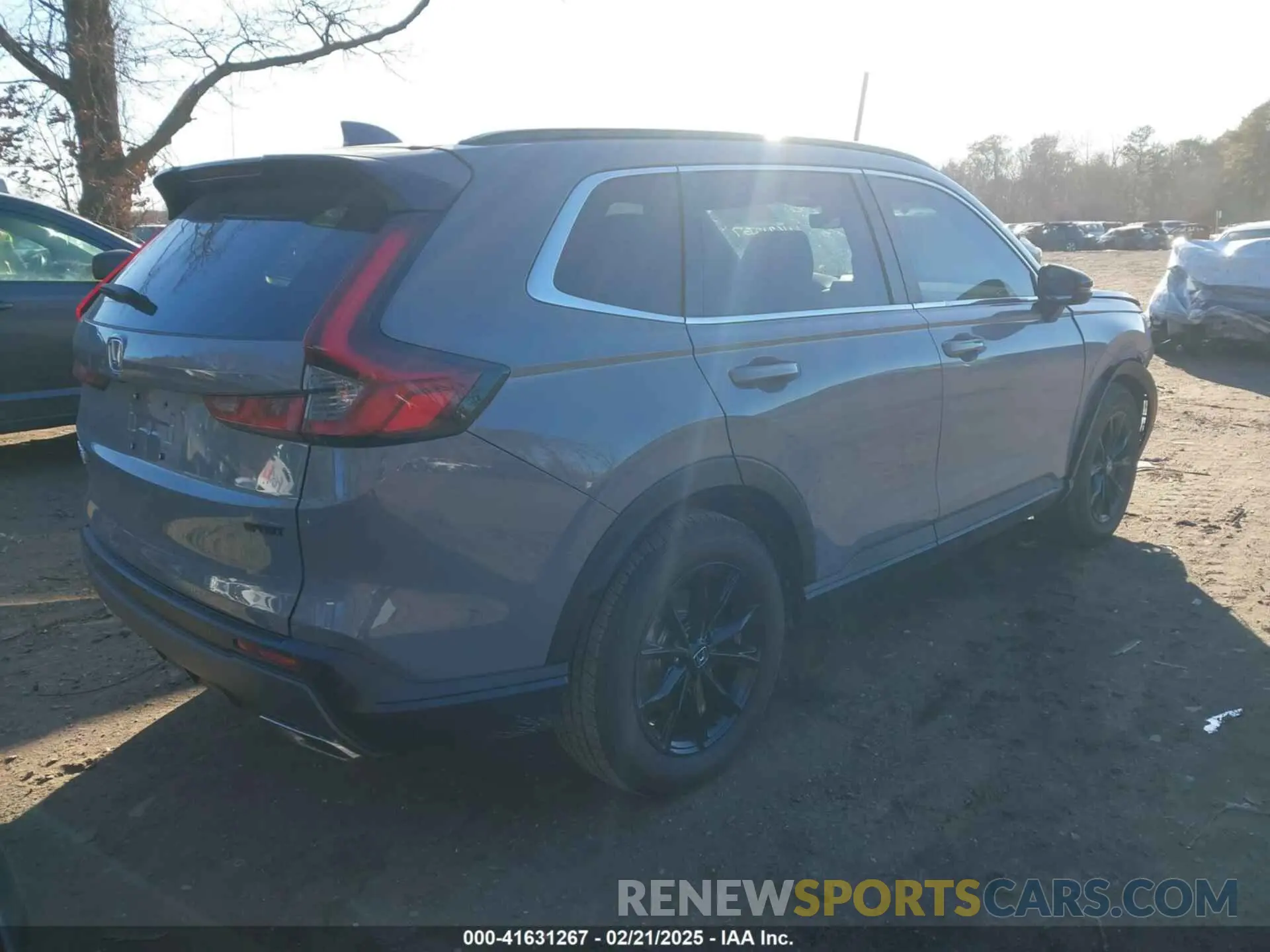 4 Photograph of a damaged car 7FARS6H83SE010254 HONDA CR-V 2025