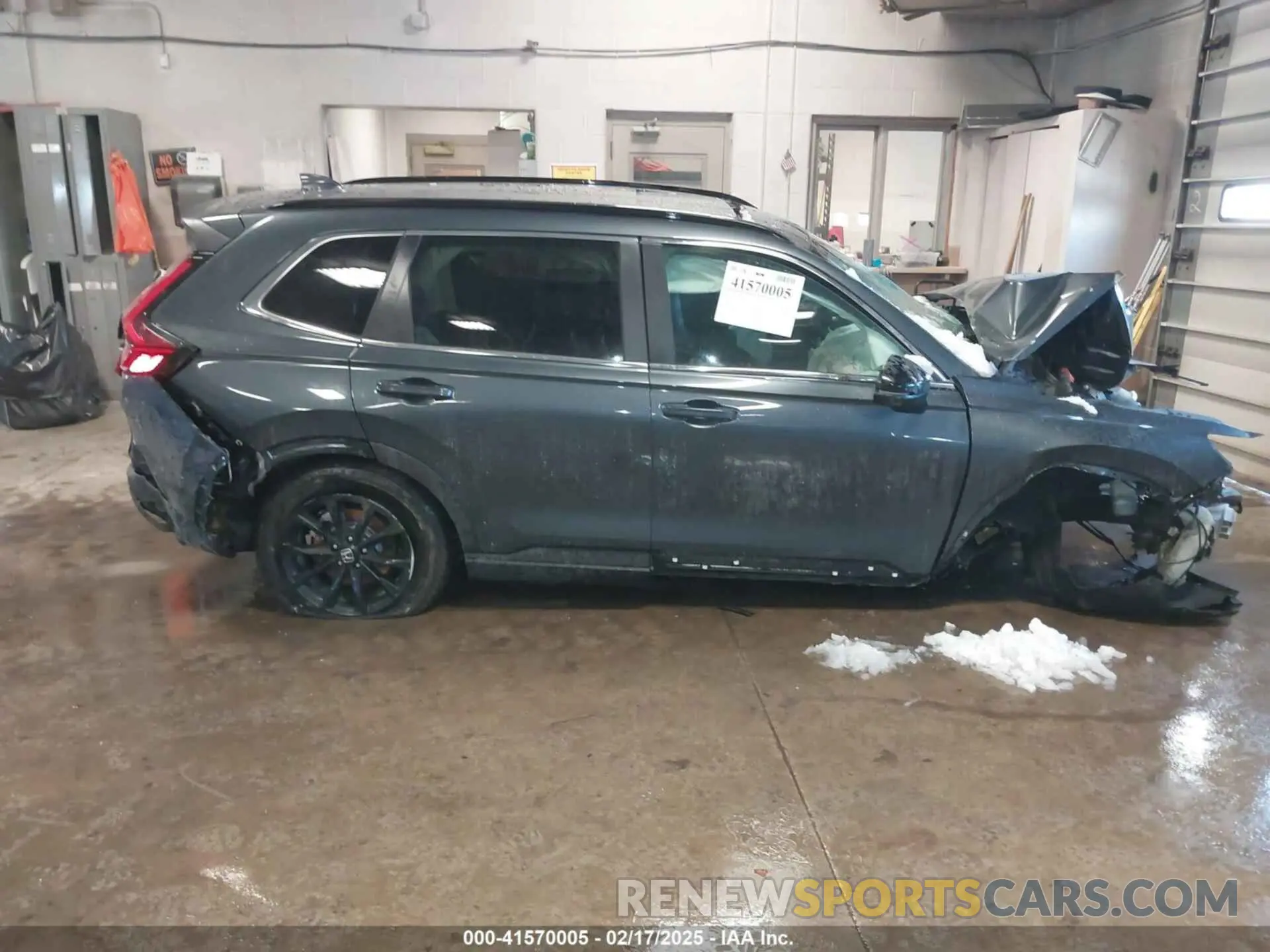 12 Photograph of a damaged car 7FARS6H89SE050869 HONDA CR-V 2025
