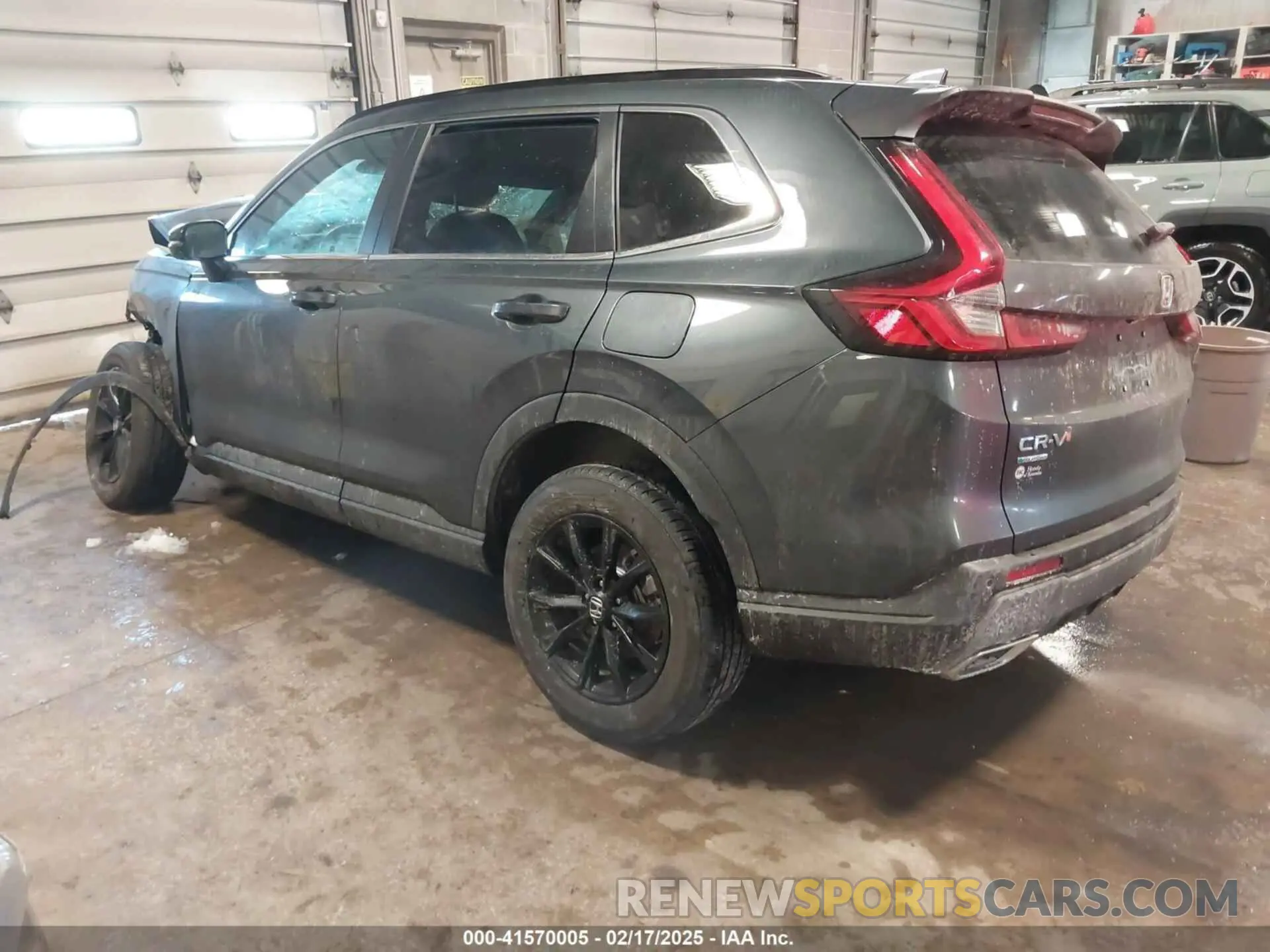 3 Photograph of a damaged car 7FARS6H89SE050869 HONDA CR-V 2025