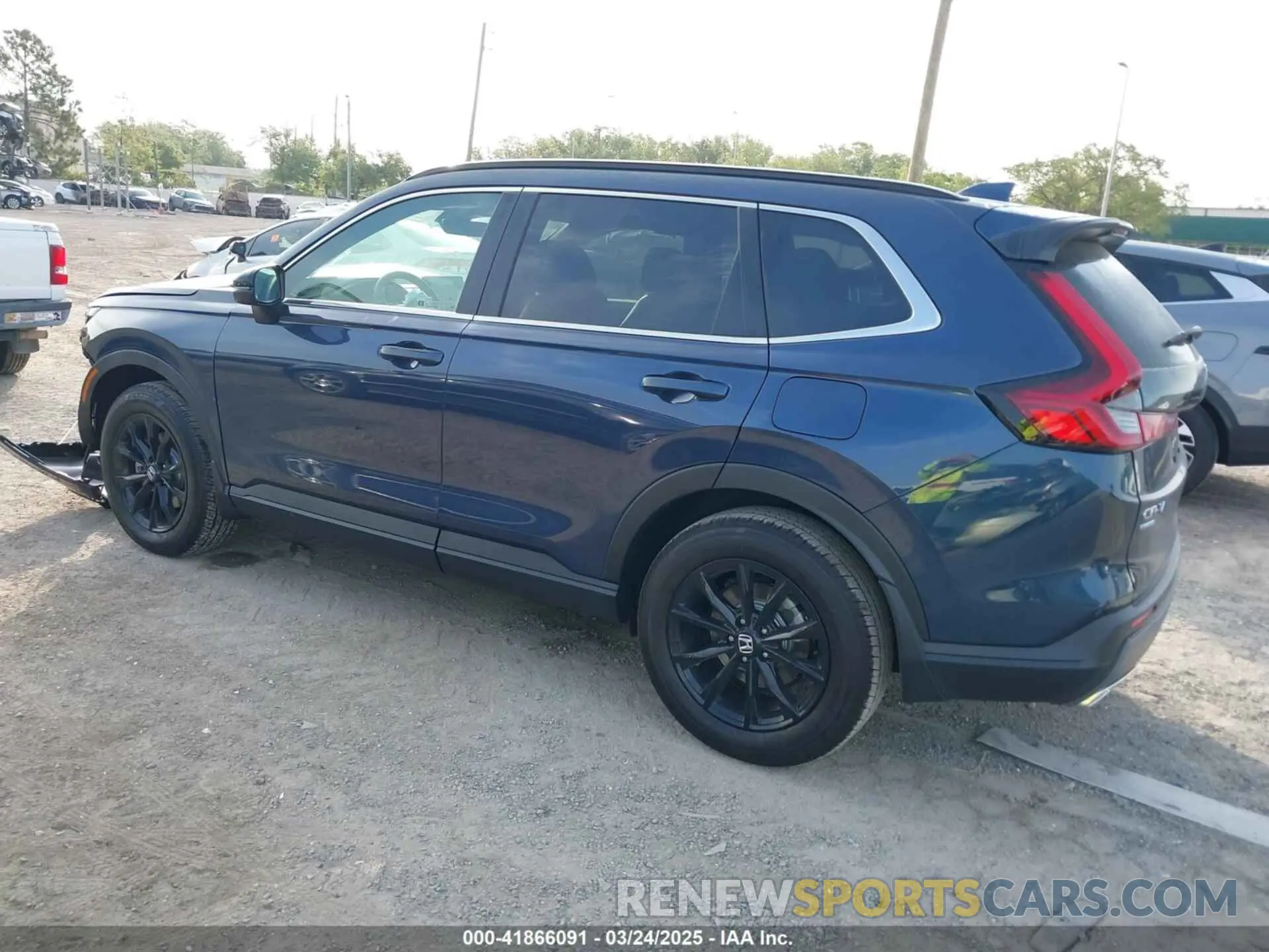 3 Photograph of a damaged car 7FARS6H8XSE071536 HONDA CR-V 2025