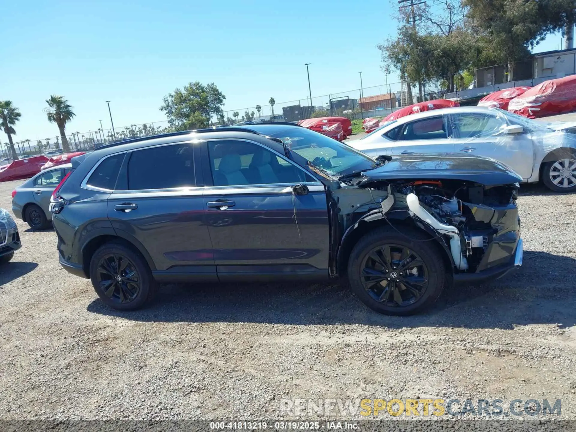 14 Photograph of a damaged car 7FARS6H90SE042846 HONDA CR-V 2025