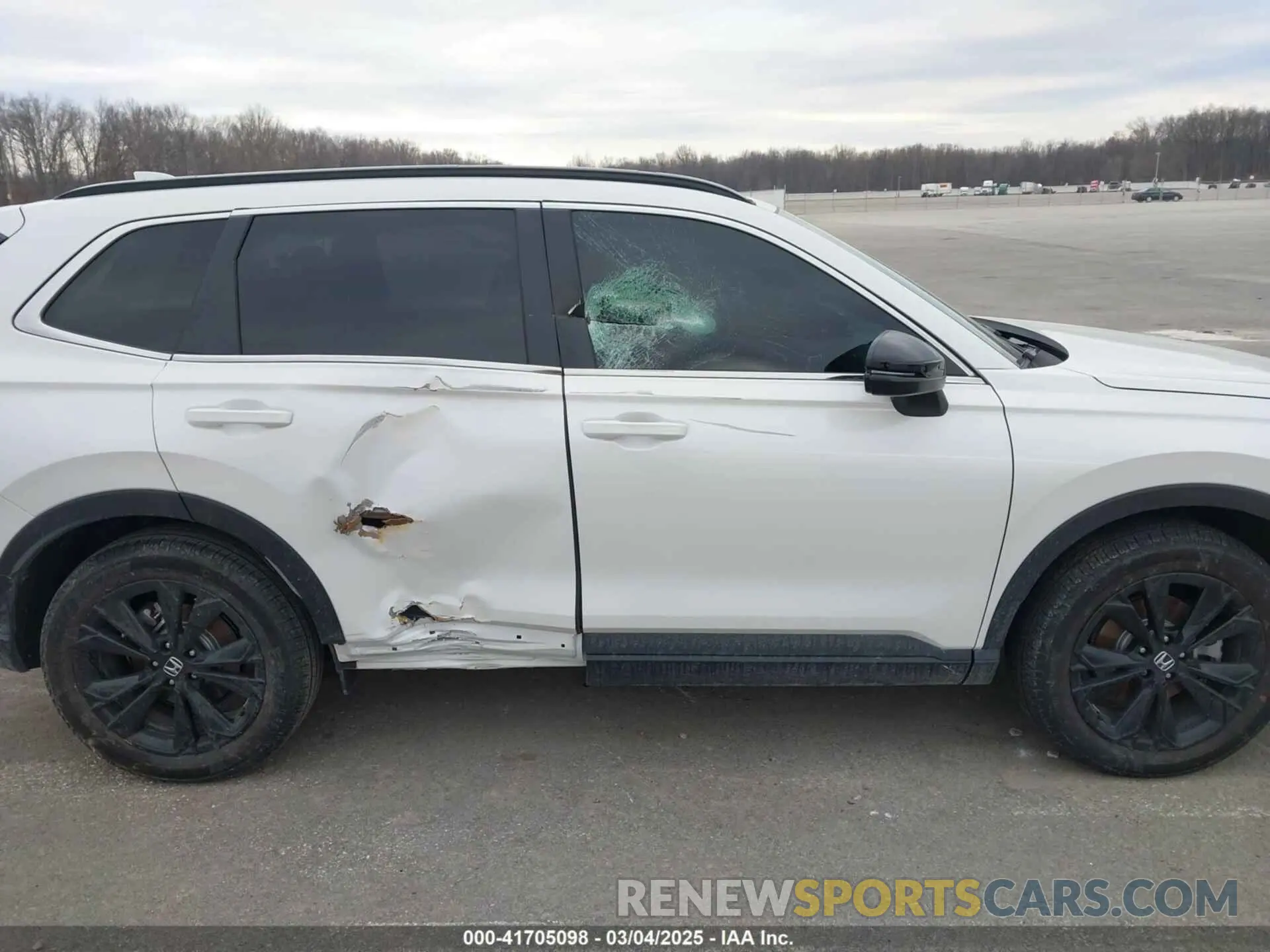 13 Photograph of a damaged car 7FARS6H9XSE043583 HONDA CR-V 2025