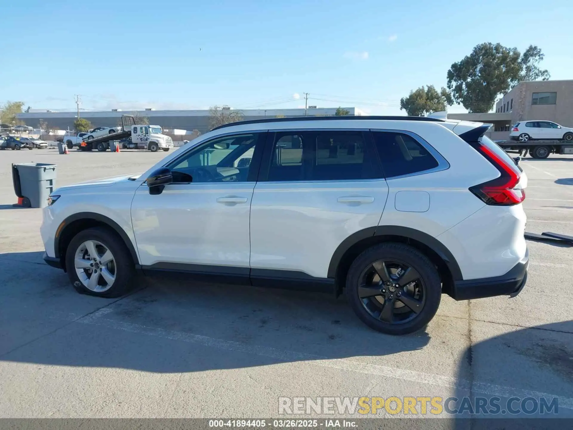 13 Photograph of a damaged car 7FARS6H9XSE069598 HONDA CR-V 2025