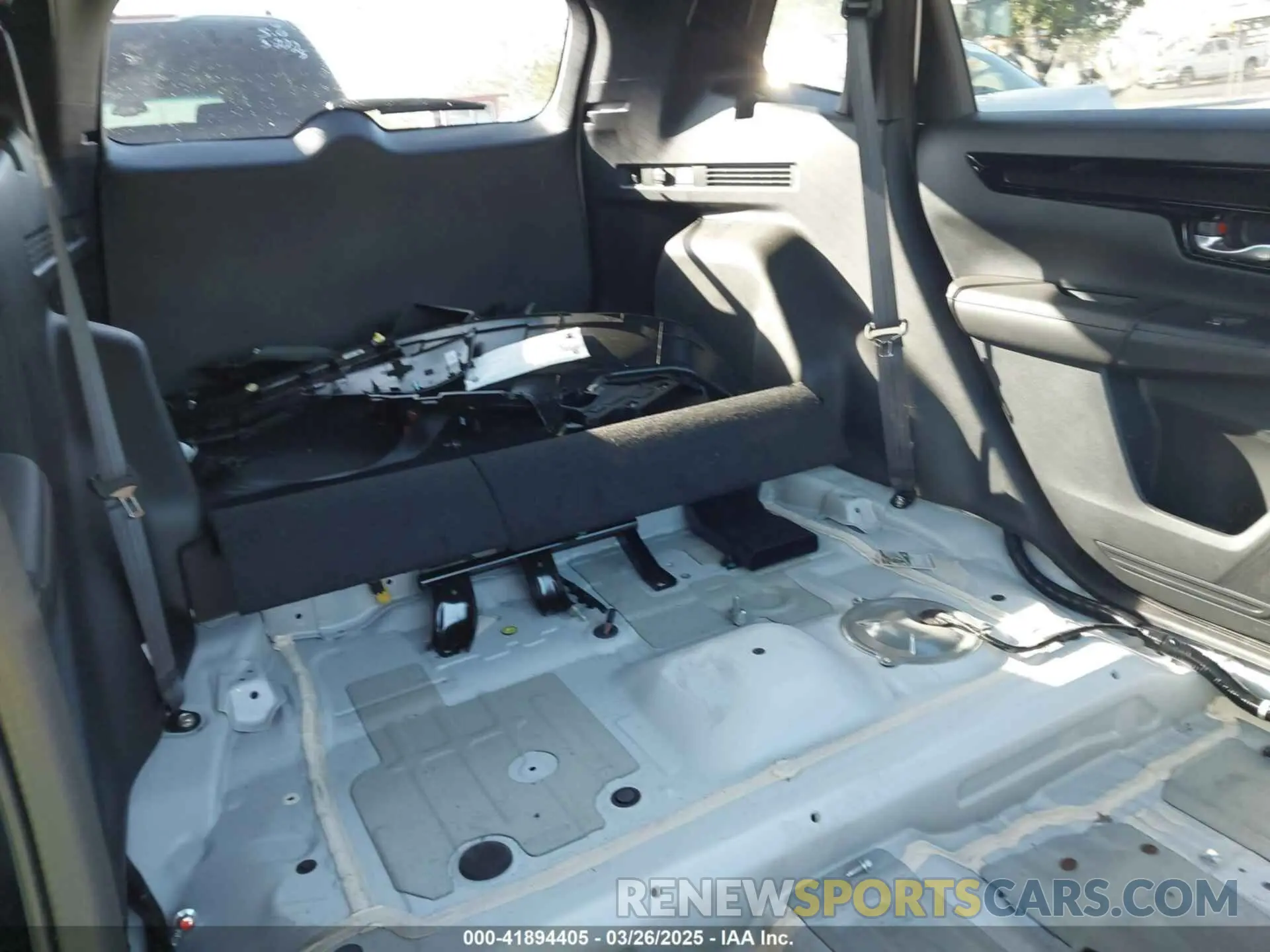 8 Photograph of a damaged car 7FARS6H9XSE069598 HONDA CR-V 2025
