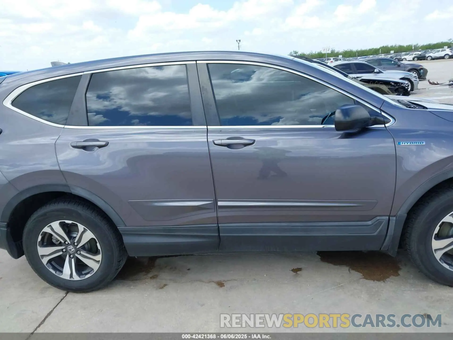 13 Photograph of a damaged car 7FART6H2XLE001500 HONDA CR-V HYBRID 2020