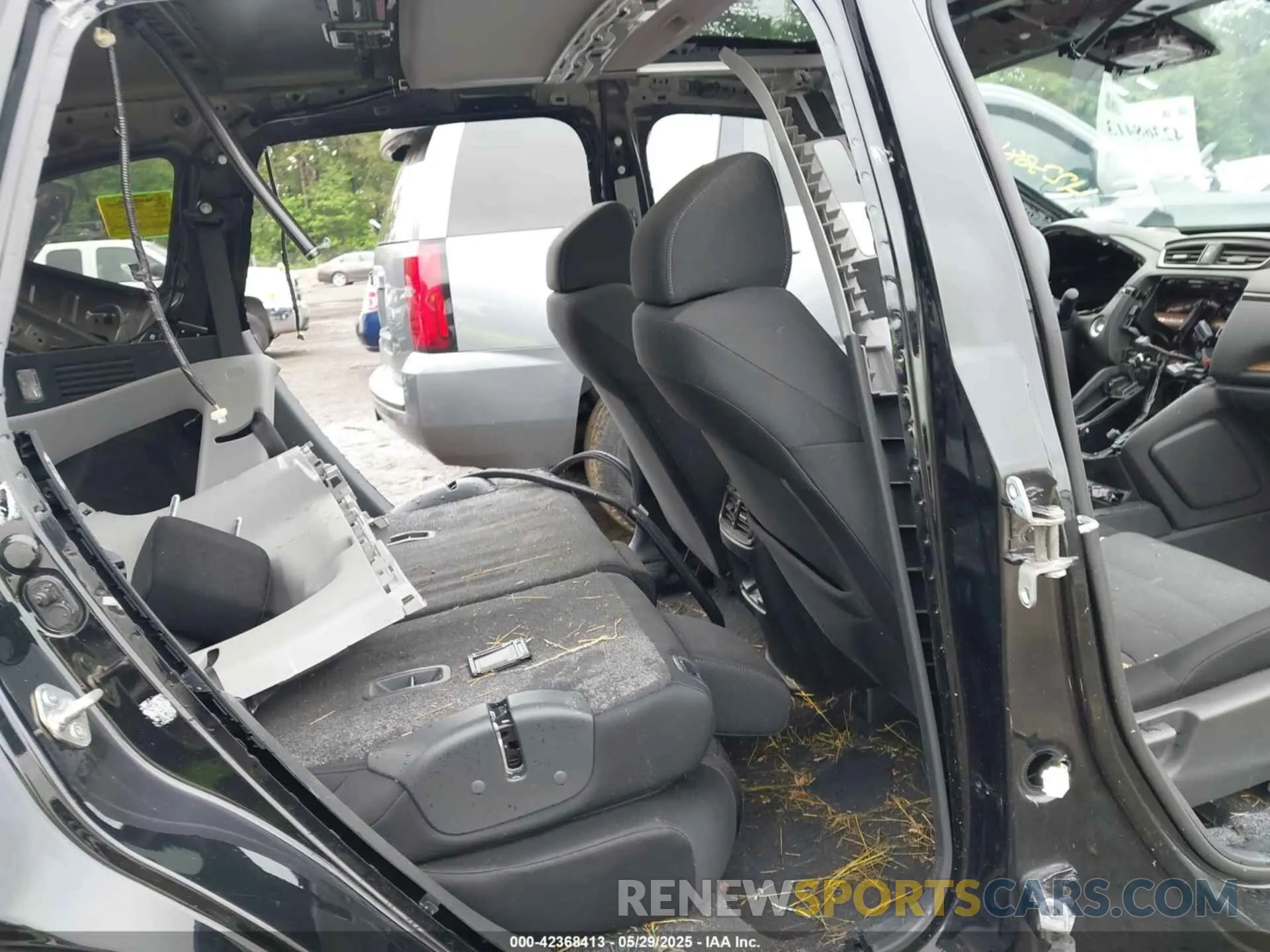 8 Photograph of a damaged car 7FART6H56LE011791 HONDA CR-V HYBRID 2020