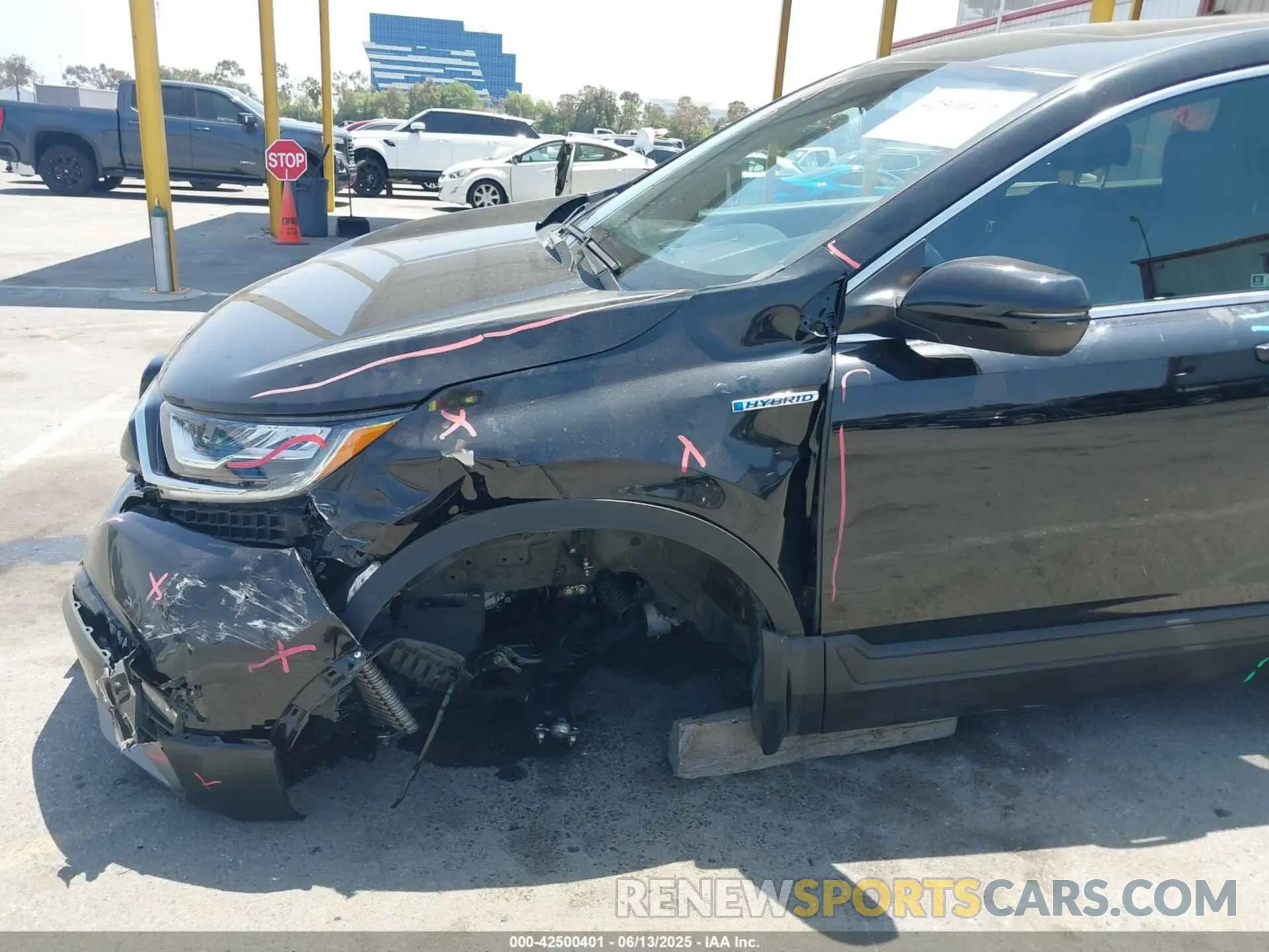 6 Photograph of a damaged car 7FART6H85LE003112 HONDA CR-V HYBRID 2020