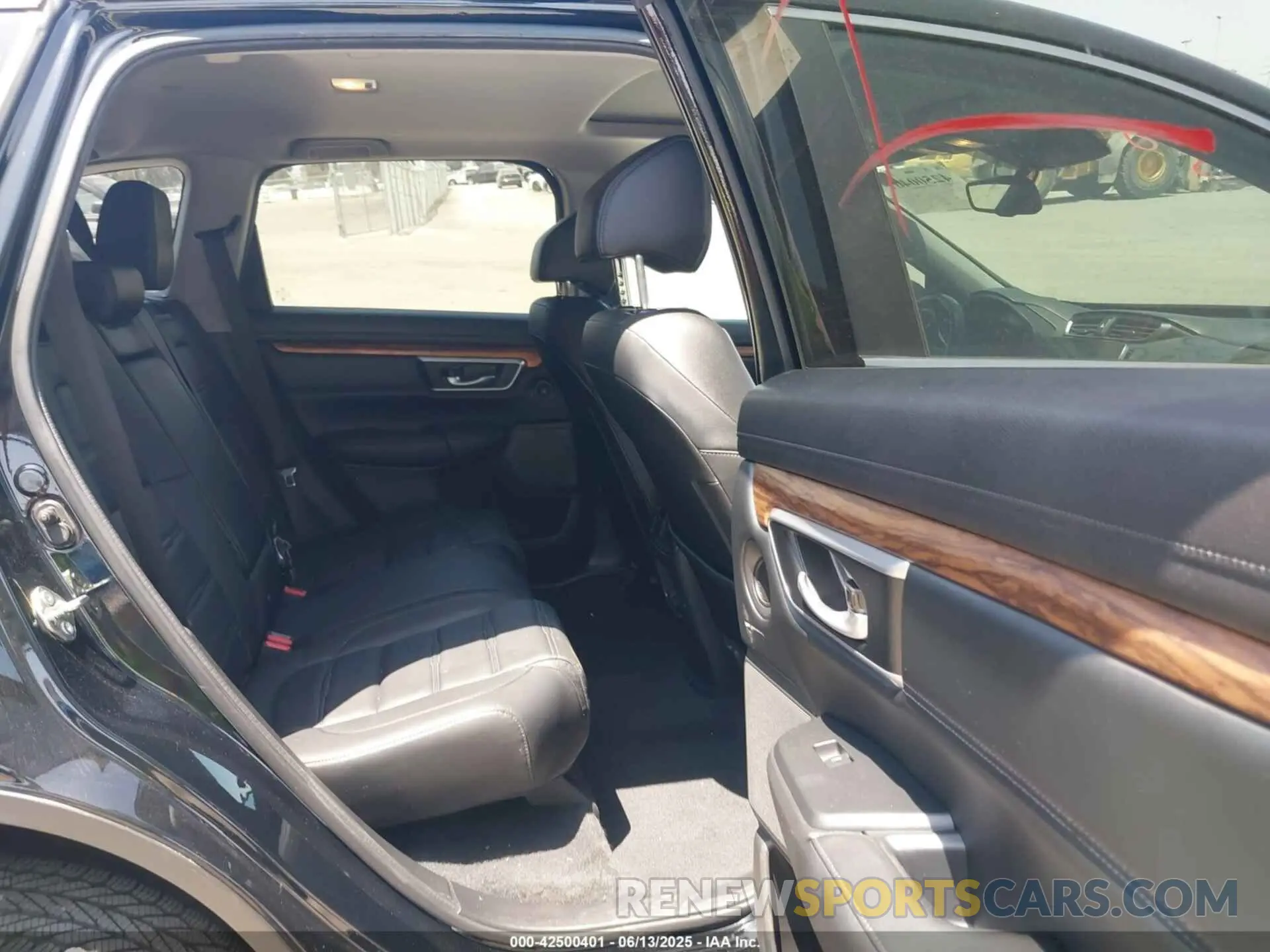 8 Photograph of a damaged car 7FART6H85LE003112 HONDA CR-V HYBRID 2020