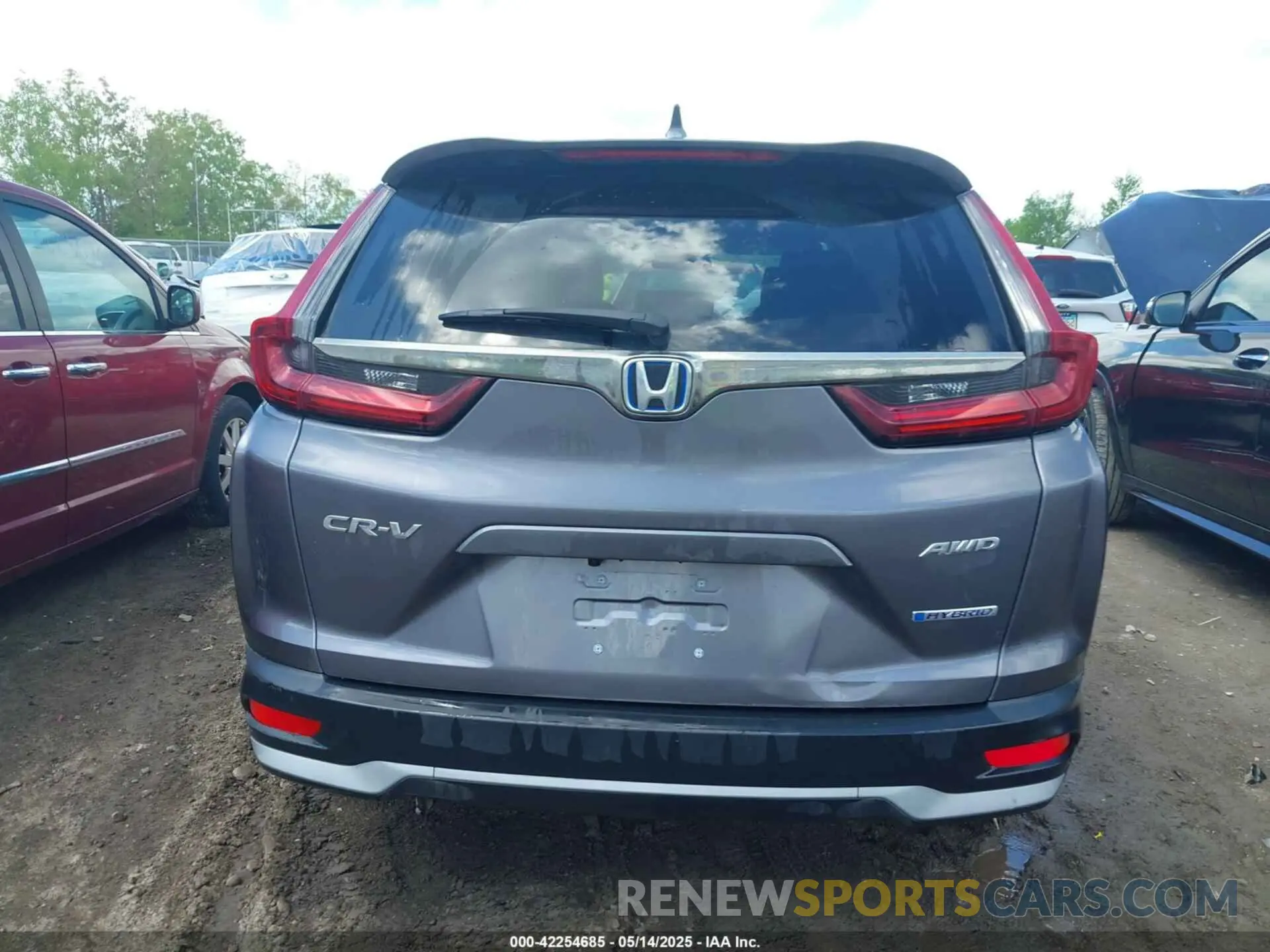 17 Photograph of a damaged car 7FART6H86LE013079 HONDA CR-V HYBRID 2020