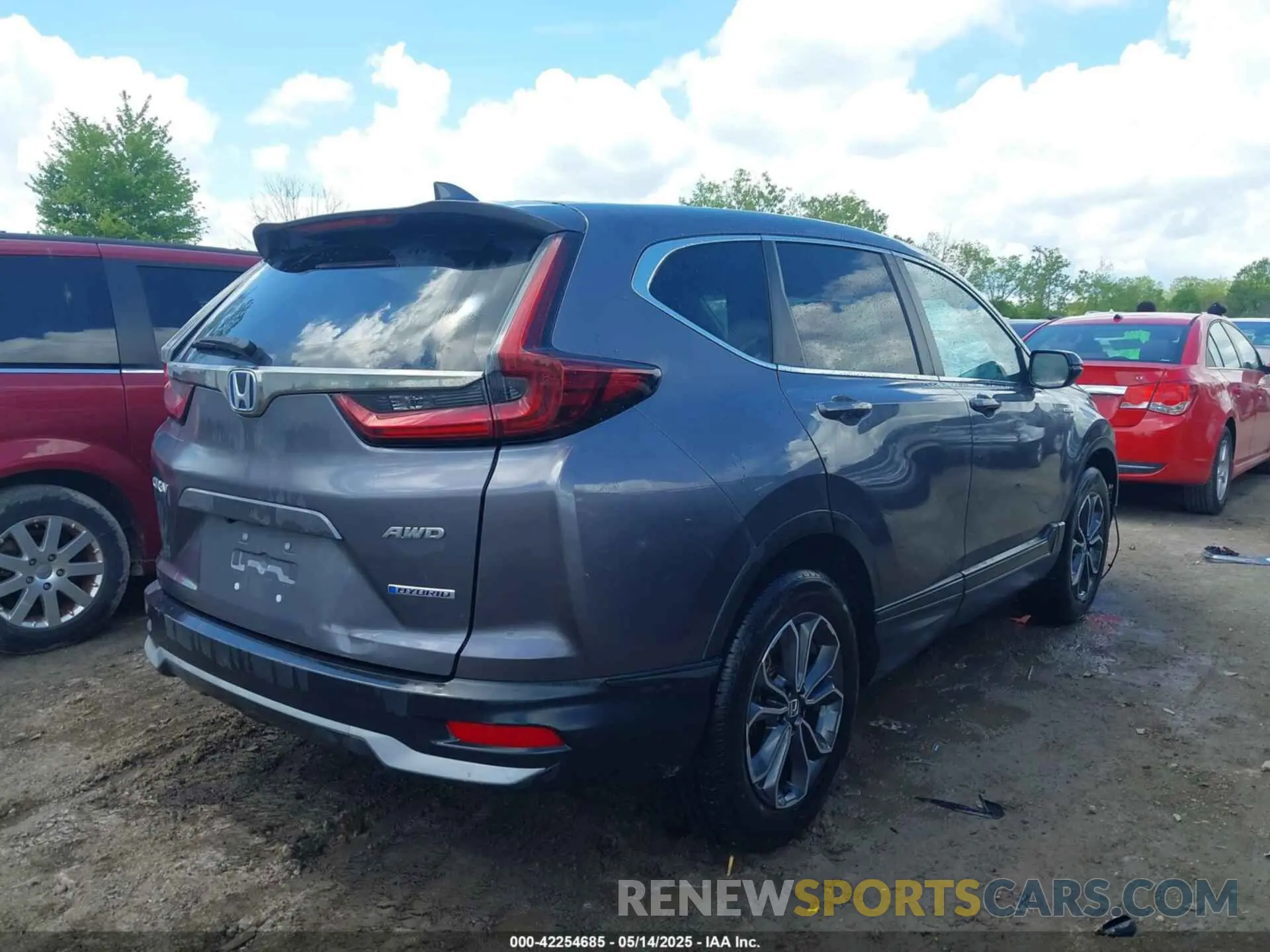 4 Photograph of a damaged car 7FART6H86LE013079 HONDA CR-V HYBRID 2020