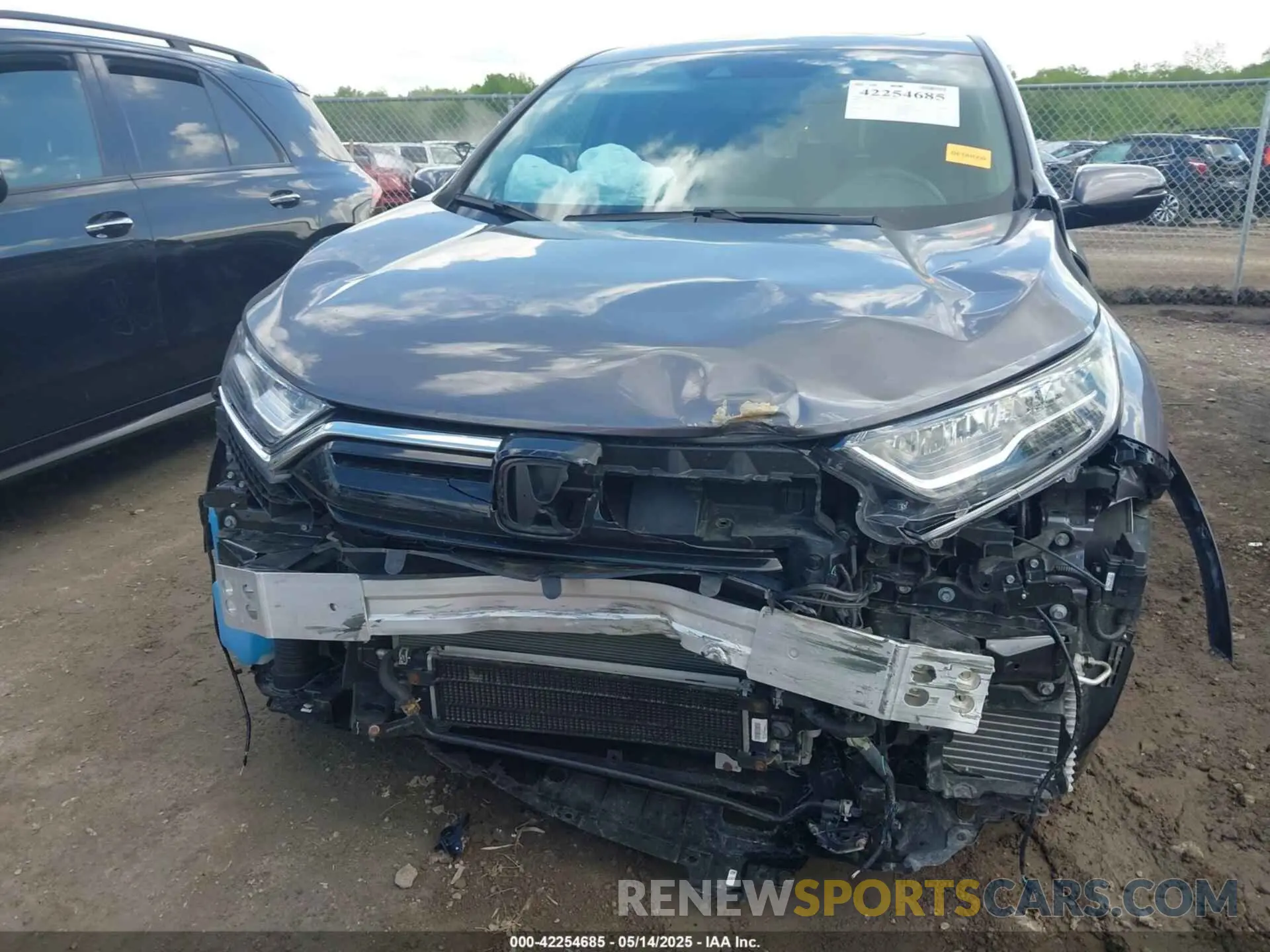 6 Photograph of a damaged car 7FART6H86LE013079 HONDA CR-V HYBRID 2020