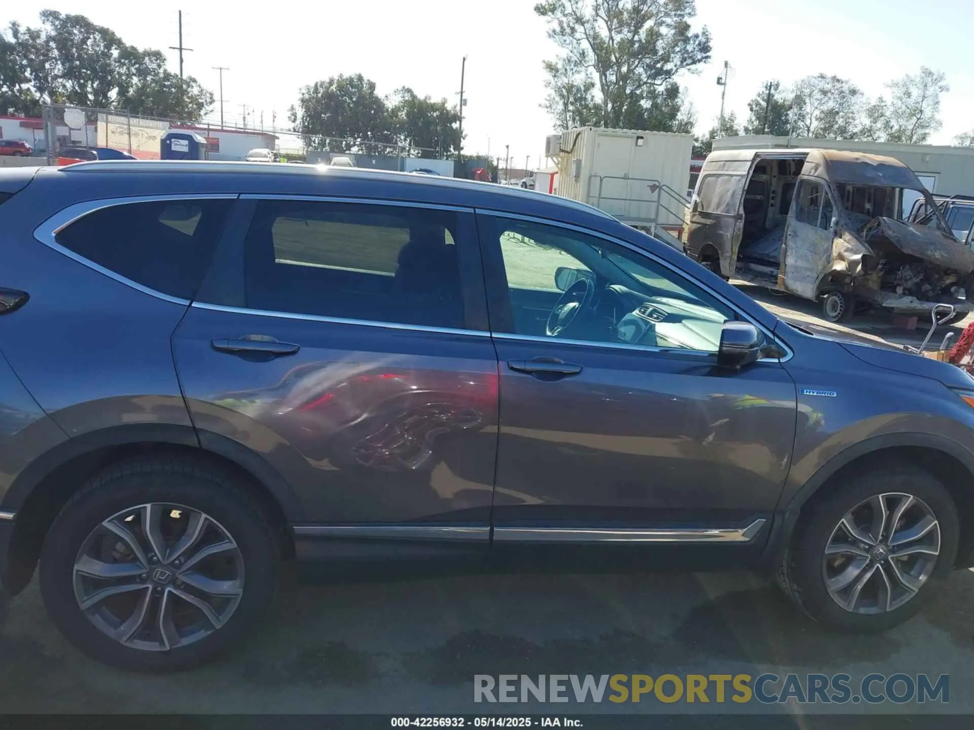 13 Photograph of a damaged car 7FART6H91LE000684 HONDA CR-V HYBRID 2020