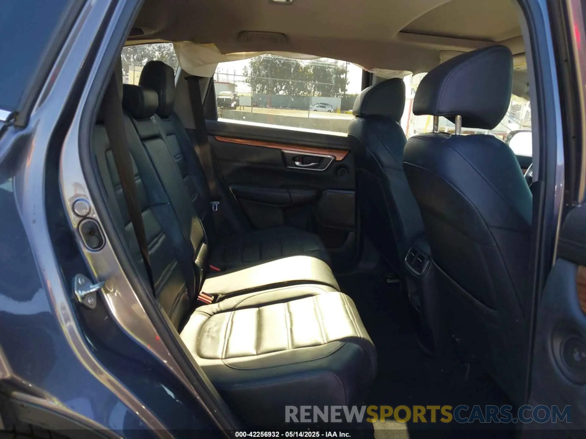 8 Photograph of a damaged car 7FART6H91LE000684 HONDA CR-V HYBRID 2020