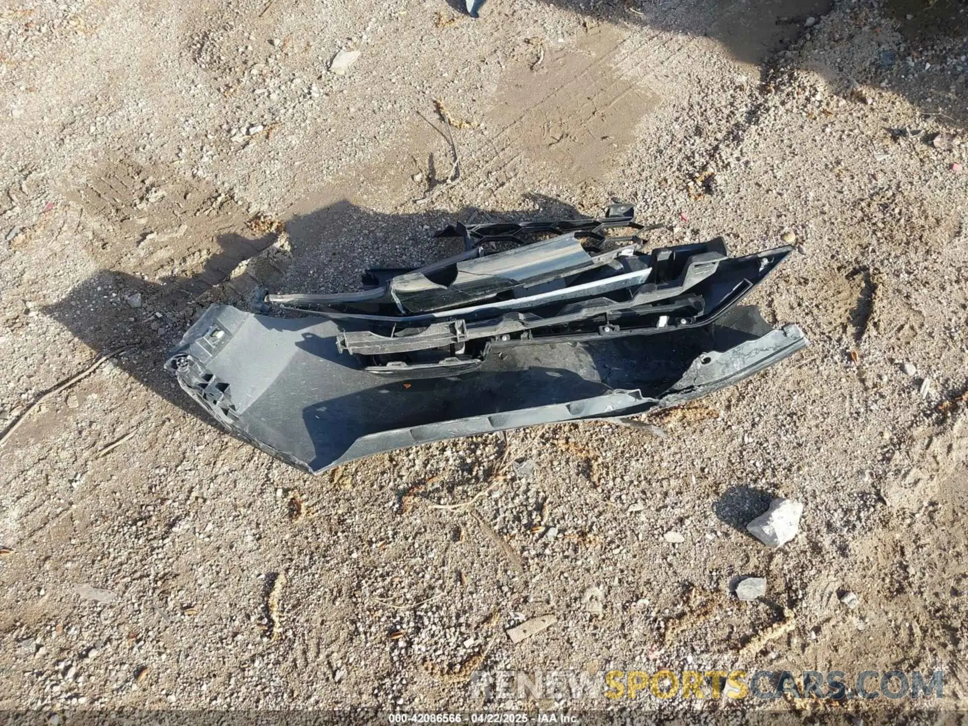 12 Photograph of a damaged car 7FART6H95LE019738 HONDA CR-V HYBRID 2020