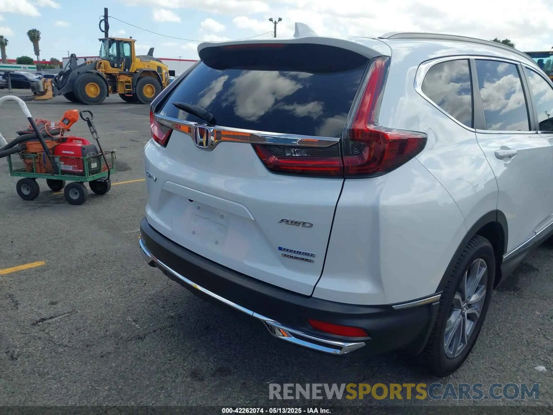 4 Photograph of a damaged car 7FART6H97LE023225 HONDA CR-V HYBRID 2020