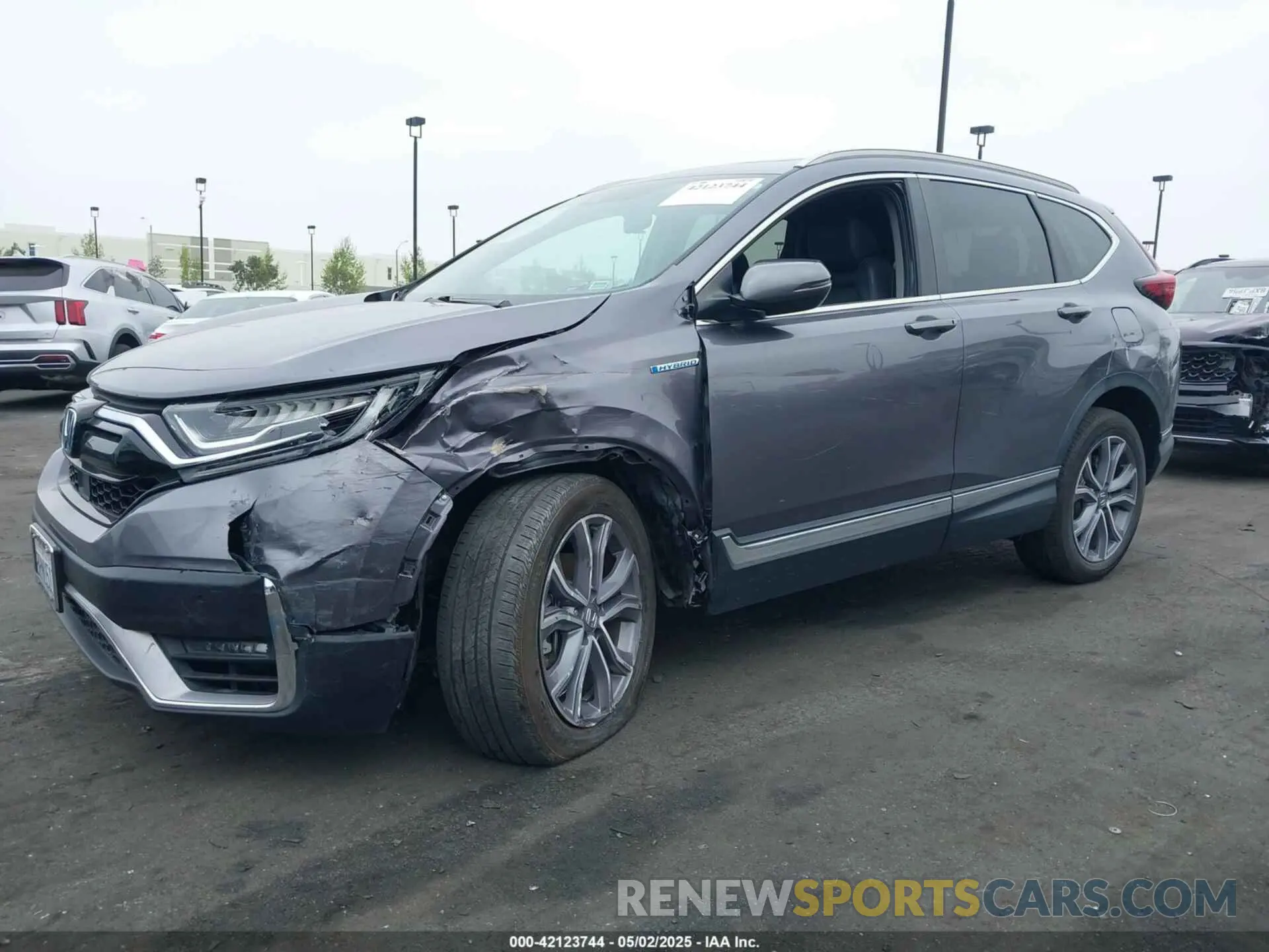 6 Photograph of a damaged car 7FART6H99LE000979 HONDA CR-V HYBRID 2020