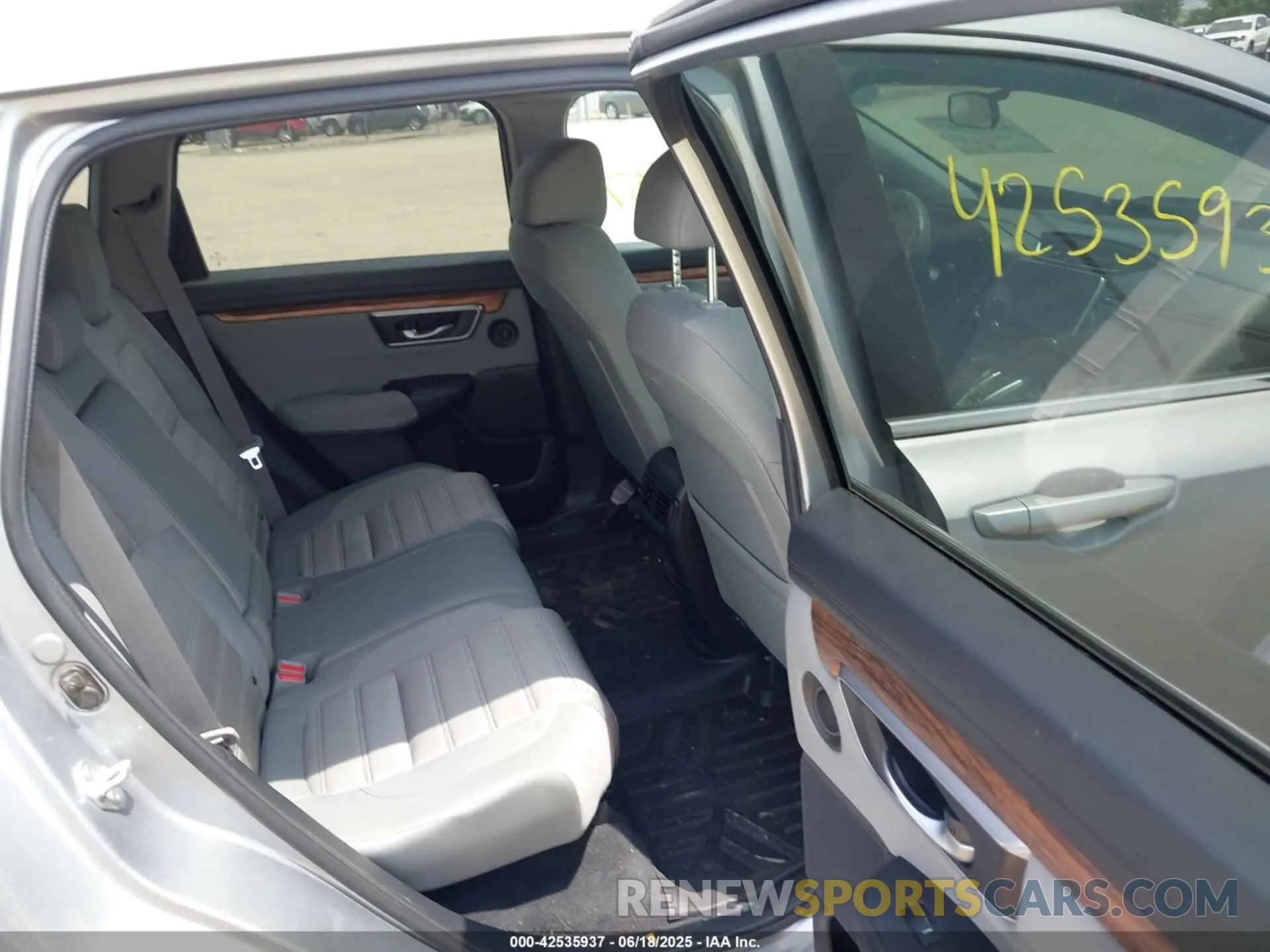 8 Photograph of a damaged car 7FART6H51ME037846 HONDA CR-V HYBRID 2021
