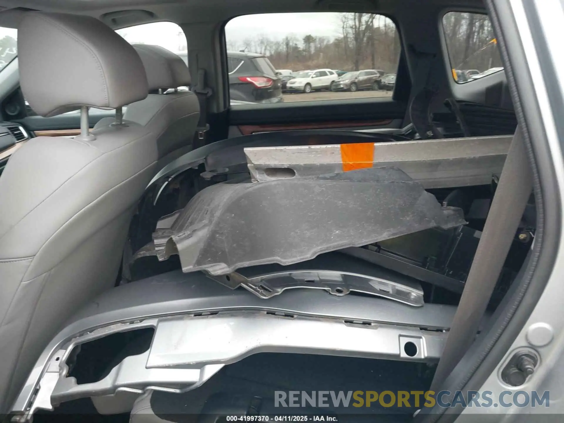 8 Photograph of a damaged car 7FART6H82ME006969 HONDA CR-V HYBRID 2021