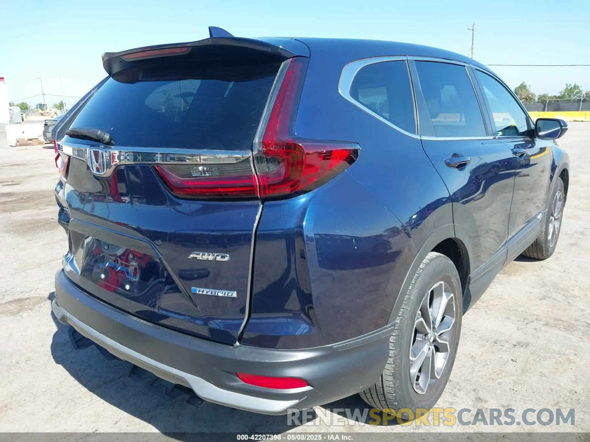 4 Photograph of a damaged car 7FART6H88ME017622 HONDA CR-V HYBRID 2021