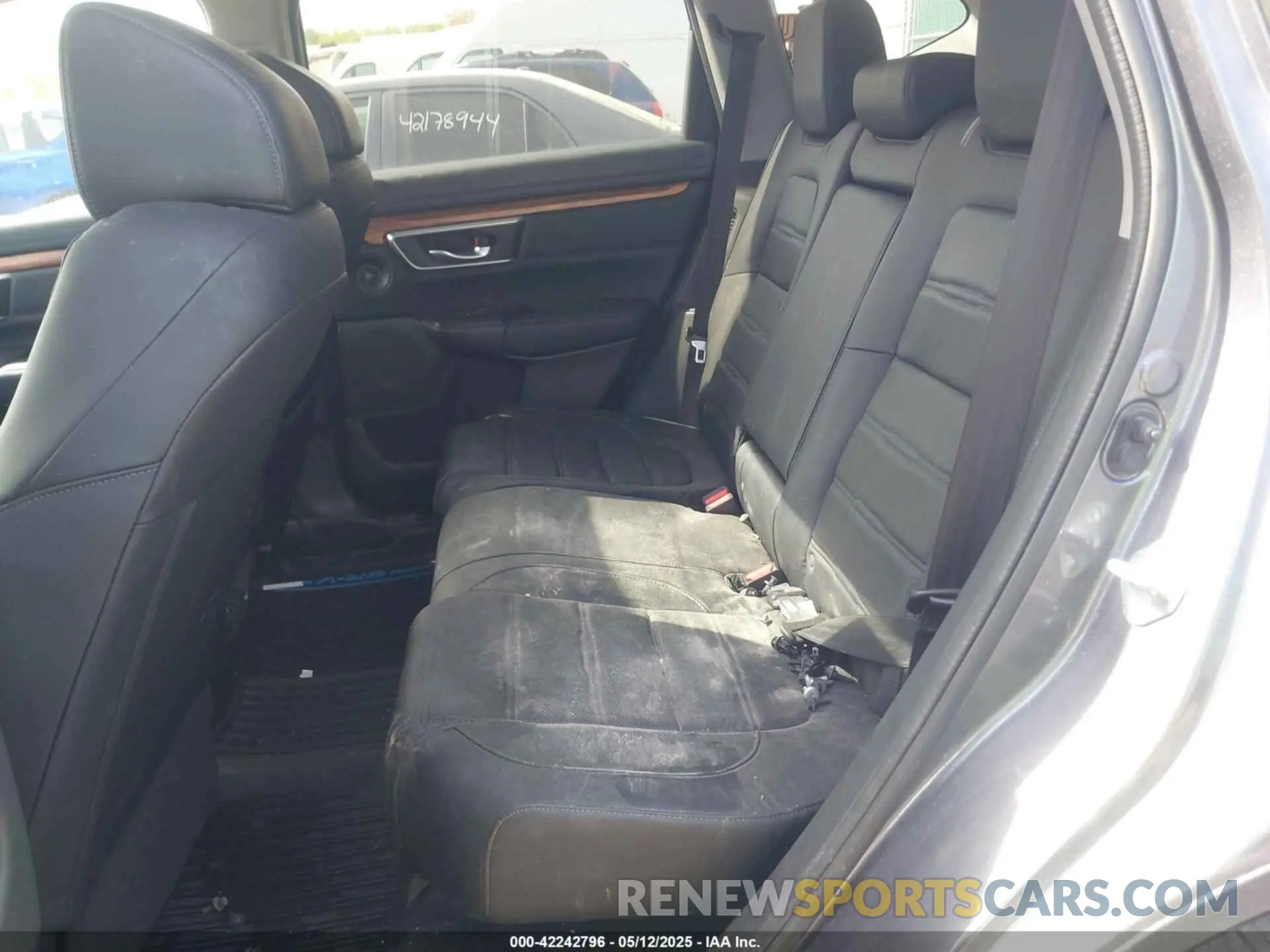 8 Photograph of a damaged car 7FART6H89ME010307 HONDA CR-V HYBRID 2021