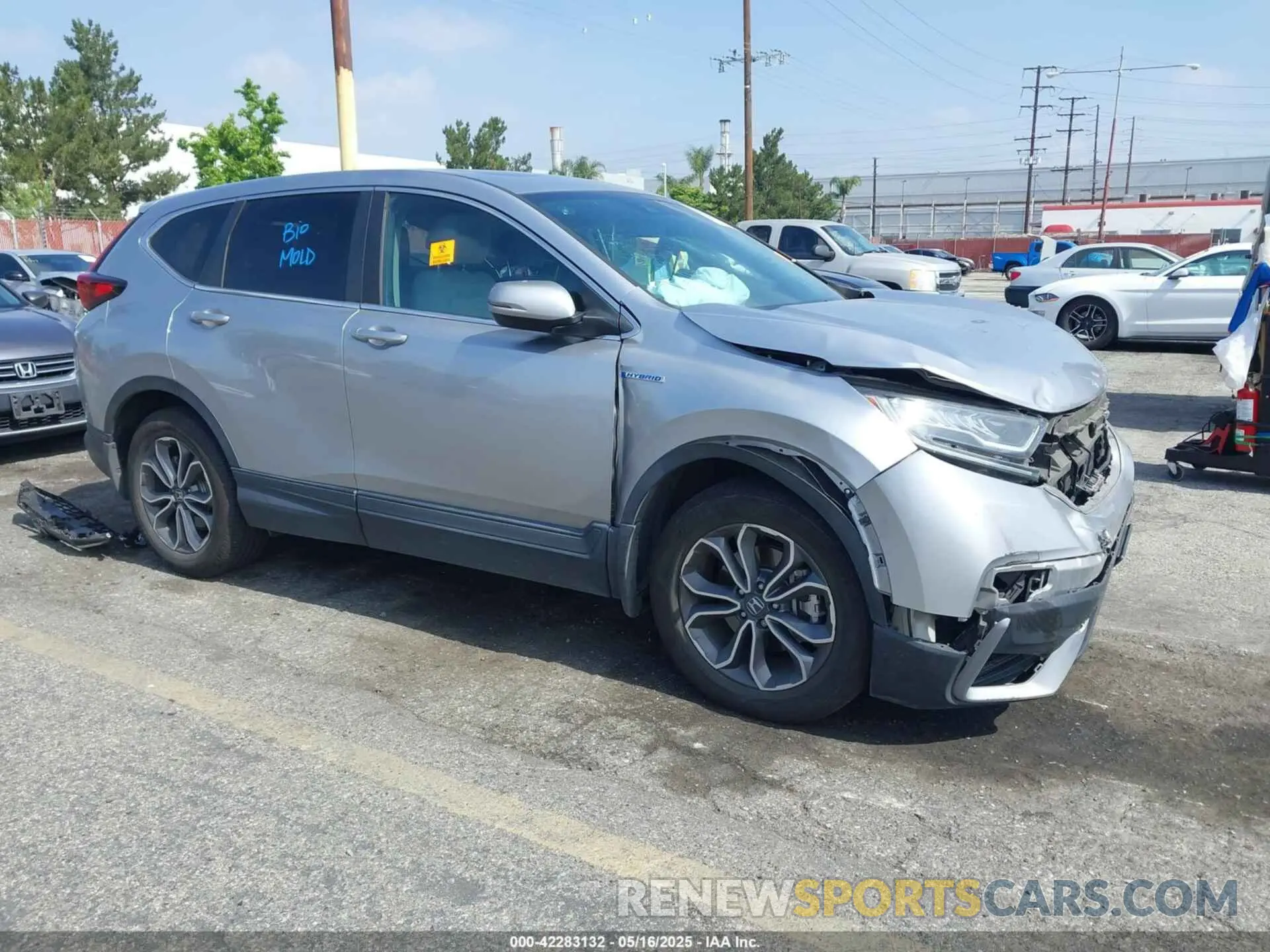 1 Photograph of a damaged car 5J6RT6H50NL013610 HONDA CR-V HYBRID 2022