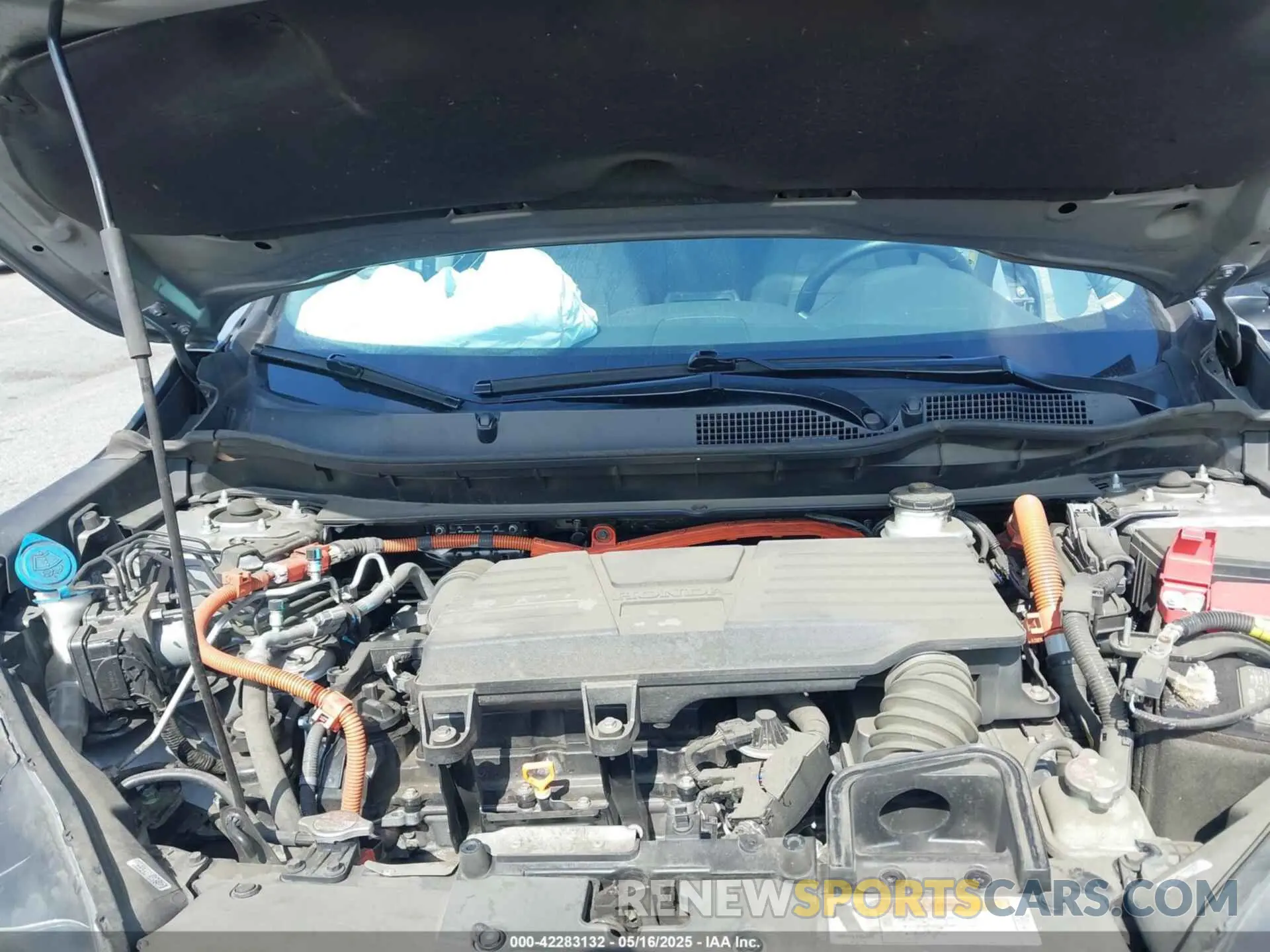 10 Photograph of a damaged car 5J6RT6H50NL013610 HONDA CR-V HYBRID 2022