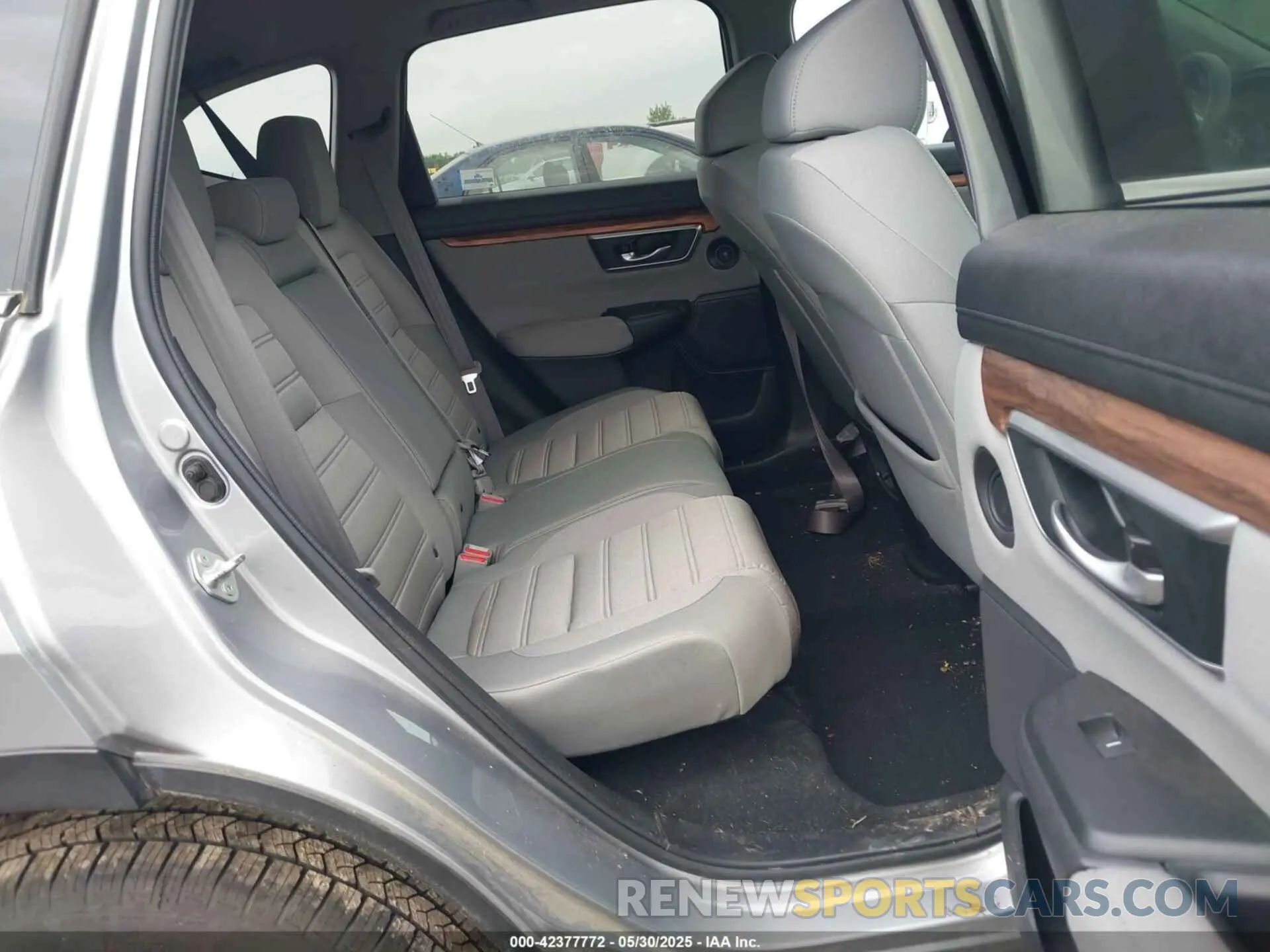 8 Photograph of a damaged car 5J6RT6H54NL004117 HONDA CR-V HYBRID 2022