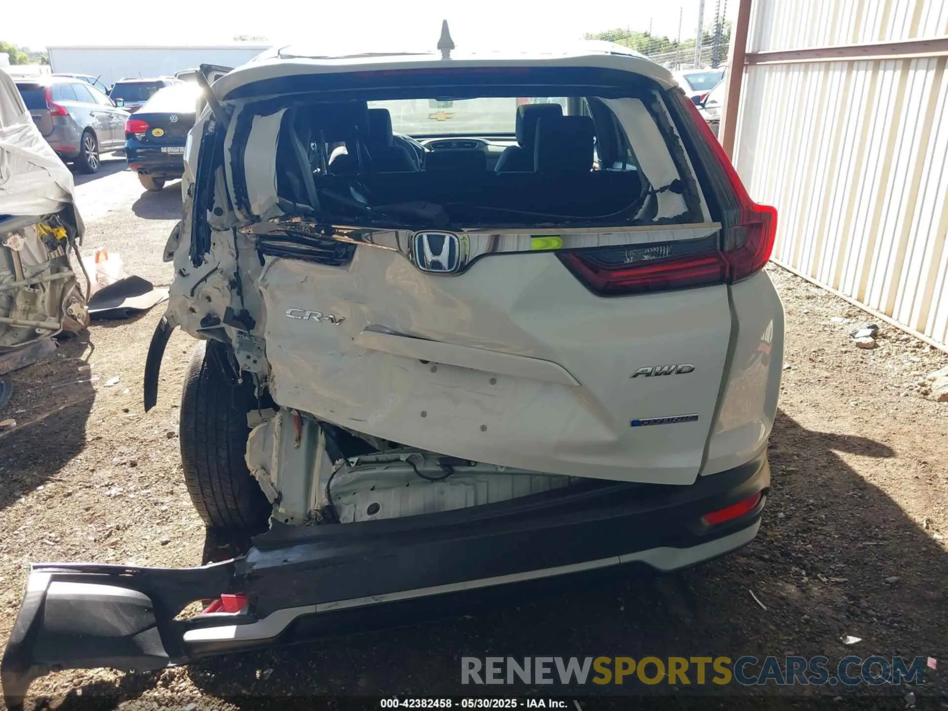 16 Photograph of a damaged car 5J6RT6H58NL008347 HONDA CR-V HYBRID 2022