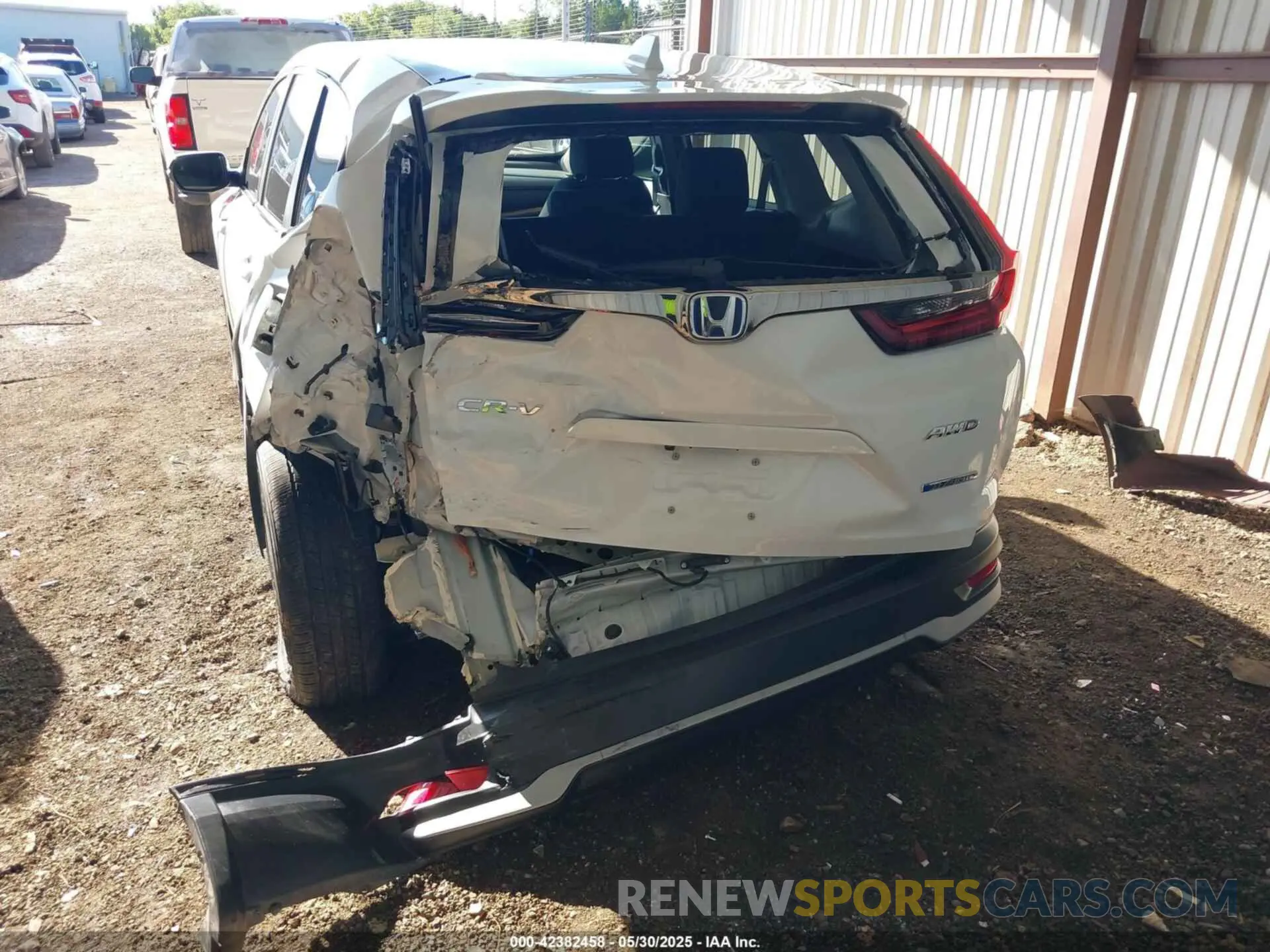 6 Photograph of a damaged car 5J6RT6H58NL008347 HONDA CR-V HYBRID 2022
