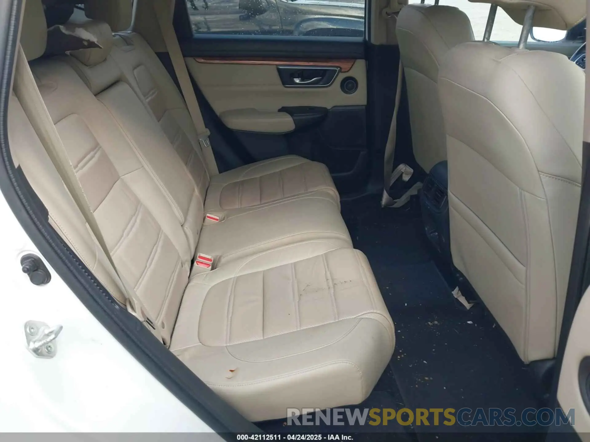 8 Photograph of a damaged car 5J6RT6H80NL002696 HONDA CR-V HYBRID 2022