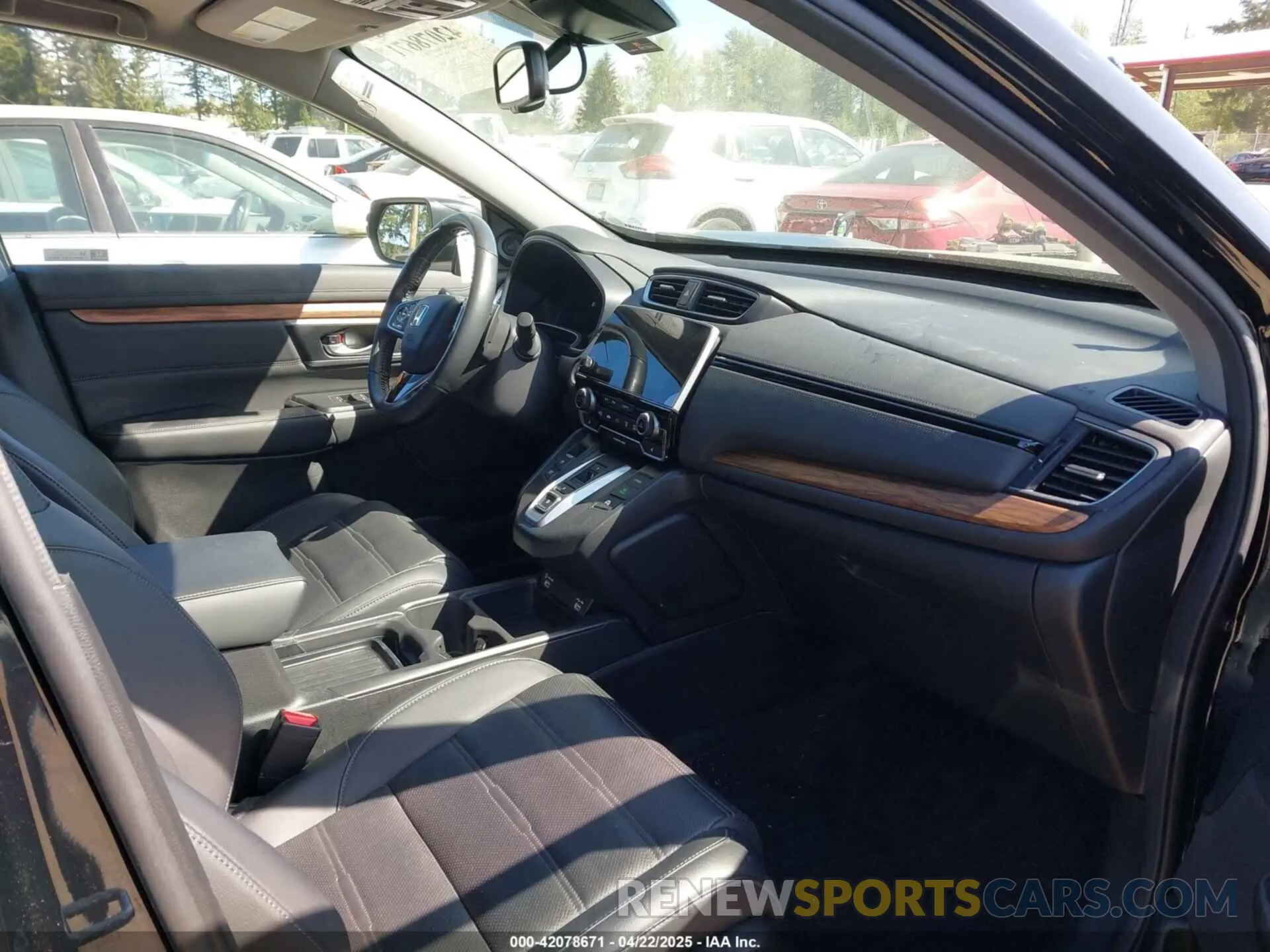 5 Photograph of a damaged car 5J6RT6H86NL032852 HONDA CR-V HYBRID 2022