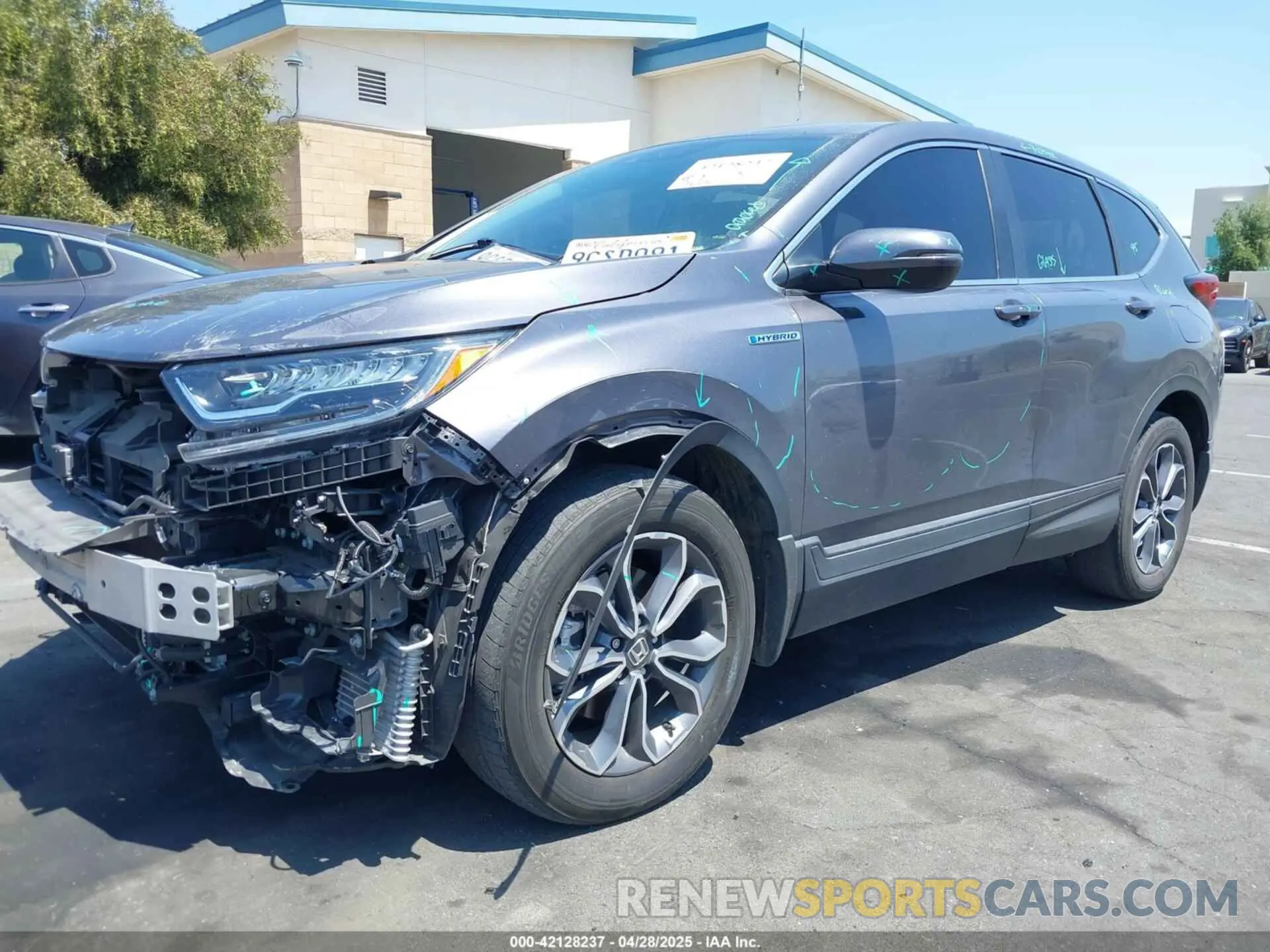 2 Photograph of a damaged car 5J6RT6H89NL042923 HONDA CR-V HYBRID 2022