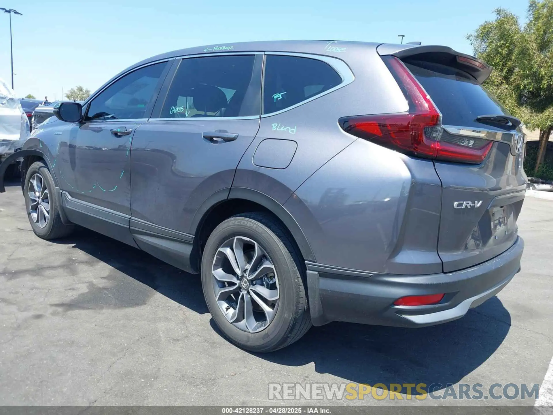 3 Photograph of a damaged car 5J6RT6H89NL042923 HONDA CR-V HYBRID 2022