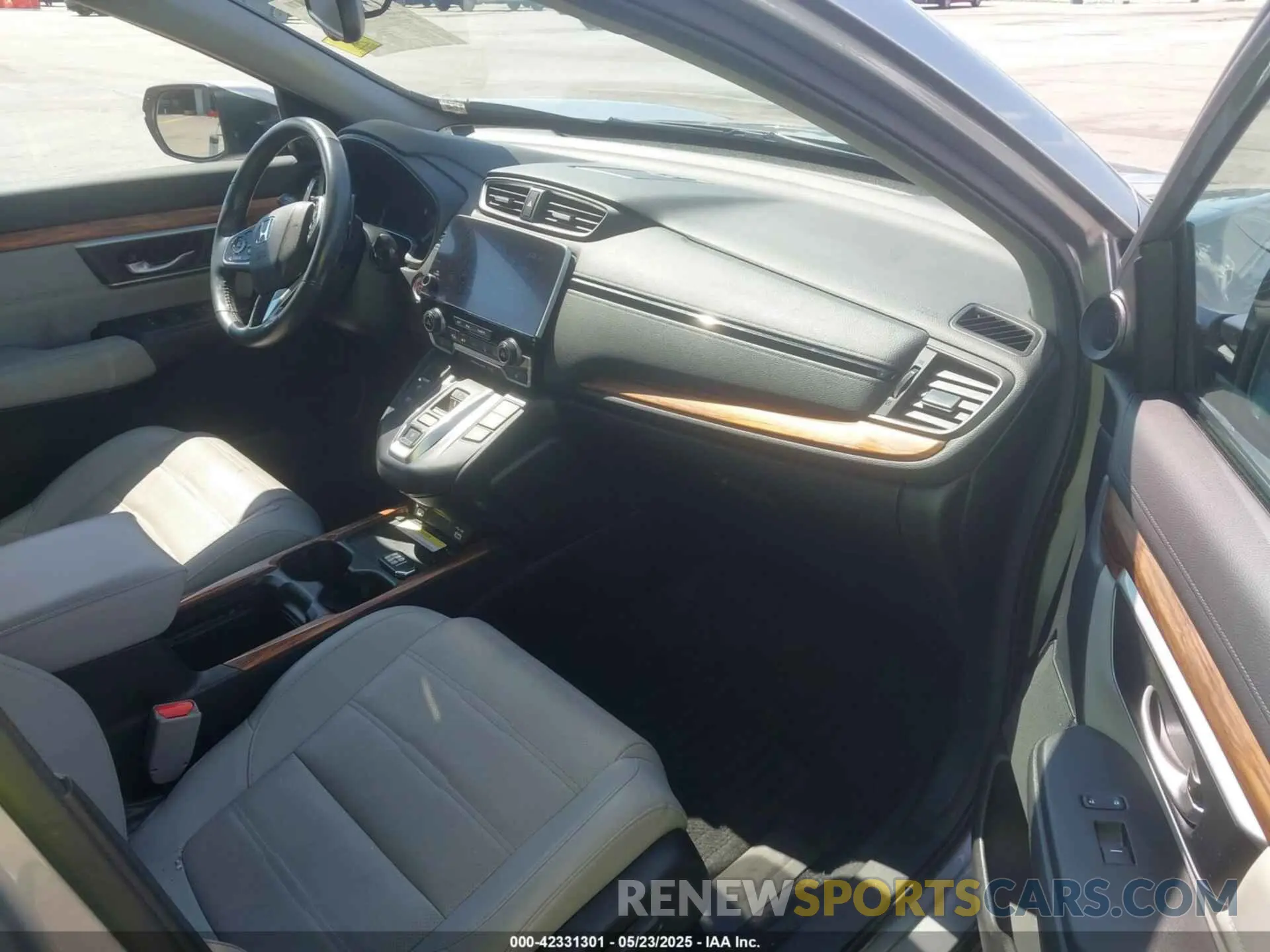 5 Photograph of a damaged car 5J6RT6H92NL004619 HONDA CR-V HYBRID 2022