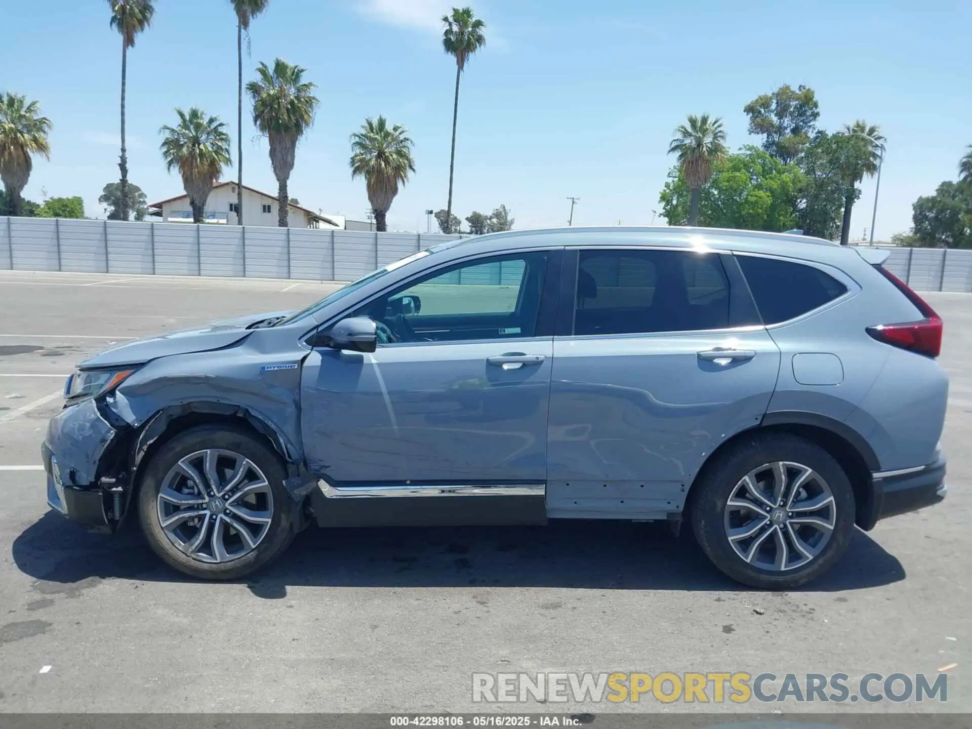 14 Photograph of a damaged car 5J6RT6H92NL025034 HONDA CR-V HYBRID 2022