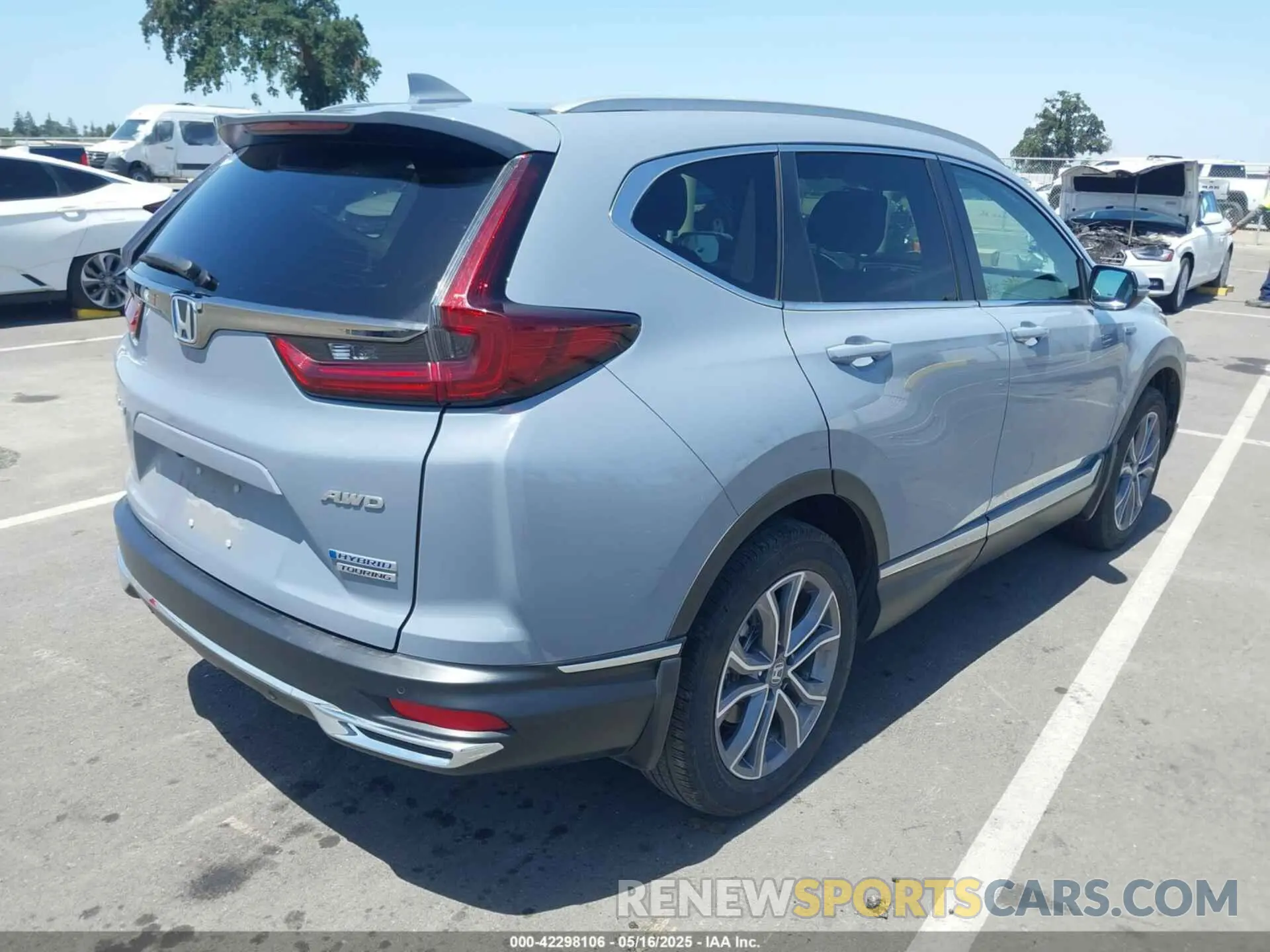 4 Photograph of a damaged car 5J6RT6H92NL025034 HONDA CR-V HYBRID 2022